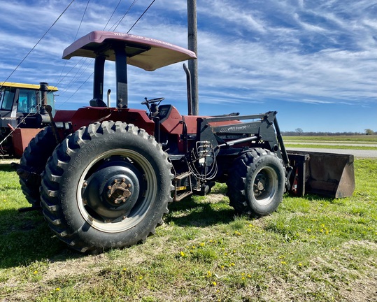 1990 Case IH 5140 Tractor