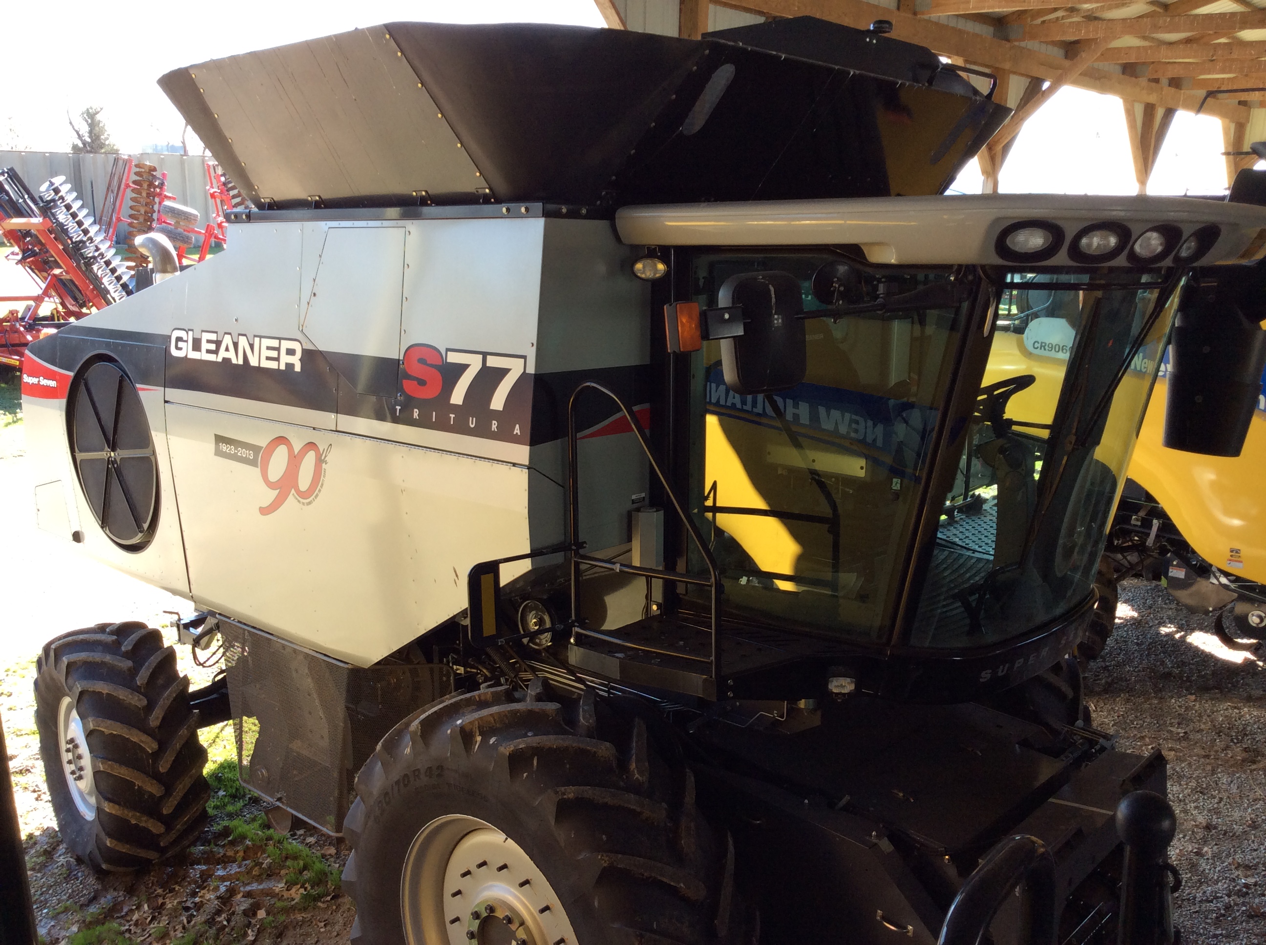 2012 AGCO Gleaner S77 Combine