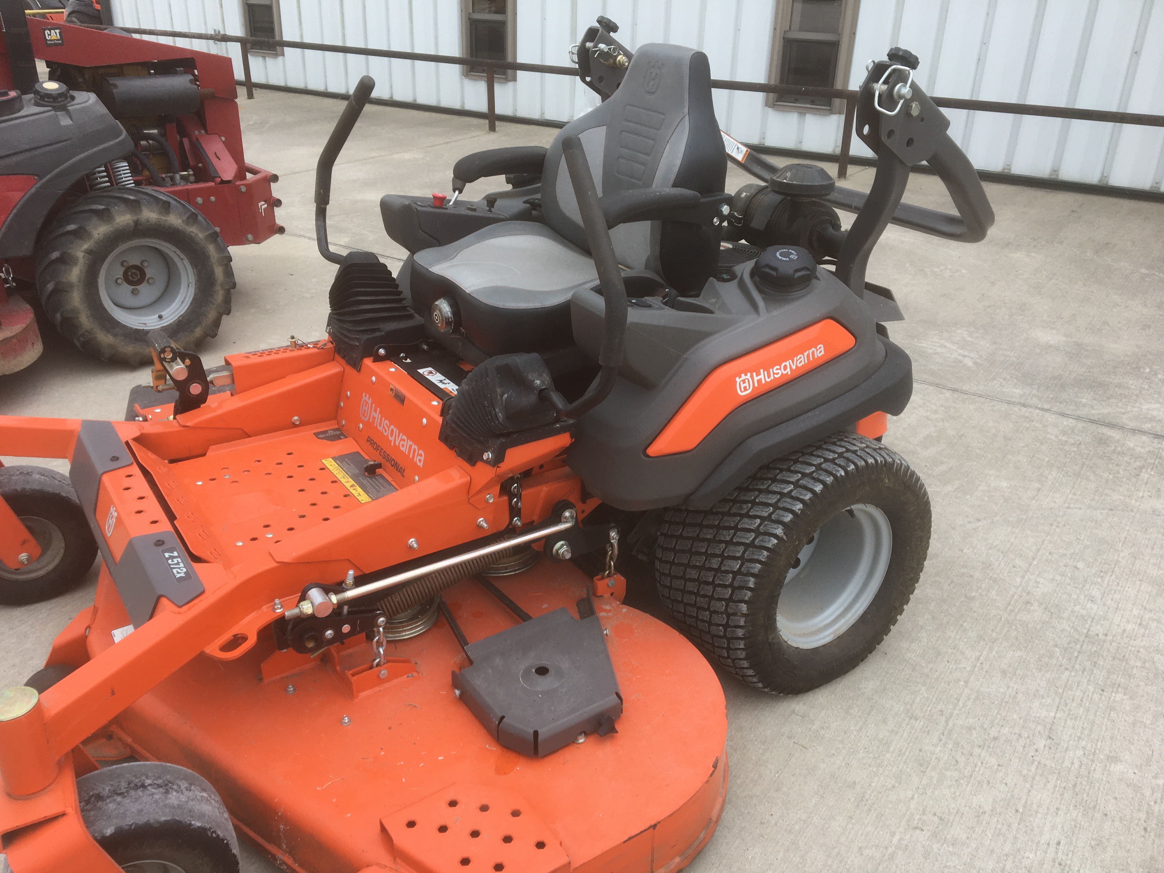 Husqvarna Z572X Mower/Zero Turn