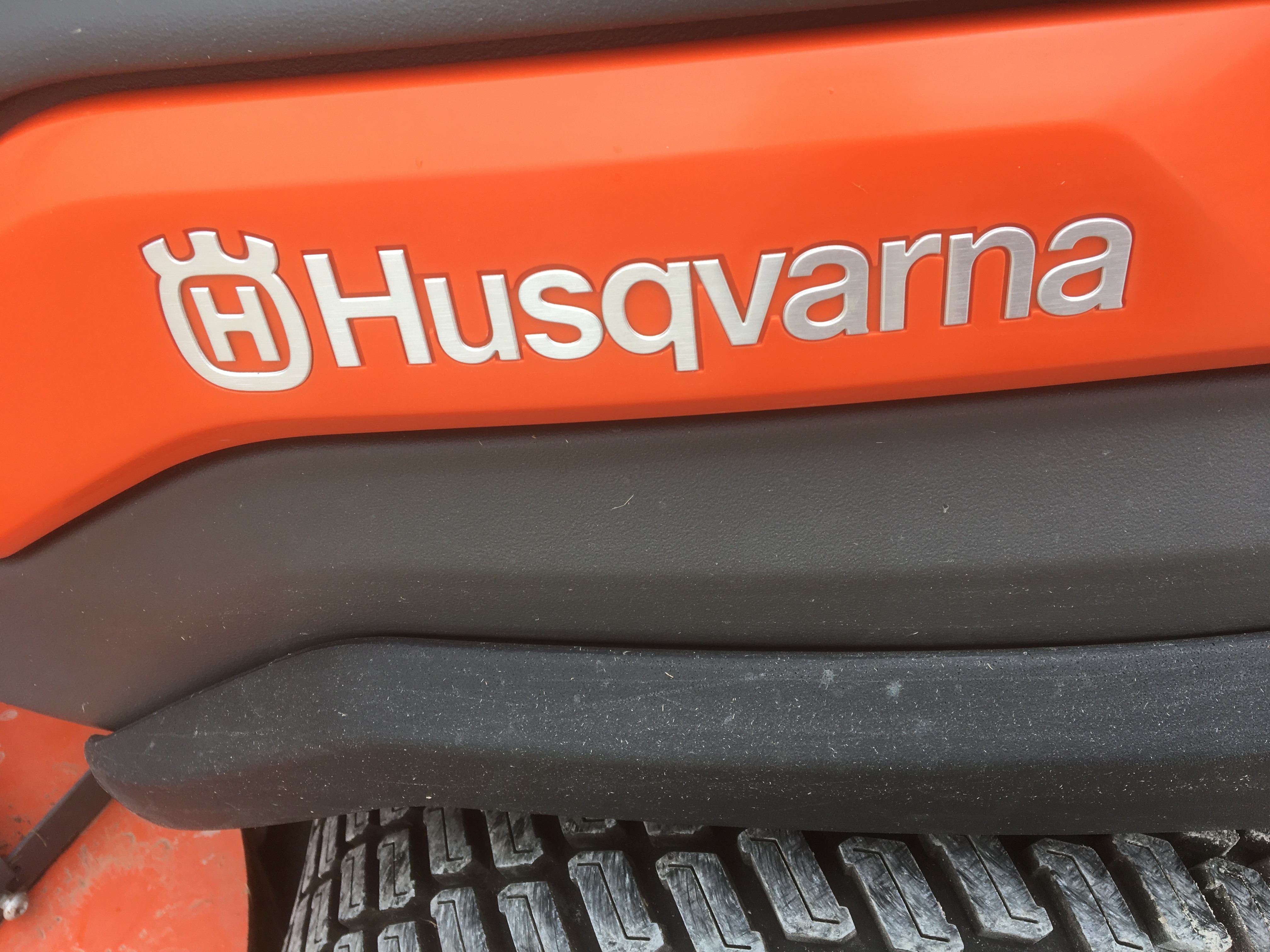 Husqvarna Z572X Mower/Zero Turn