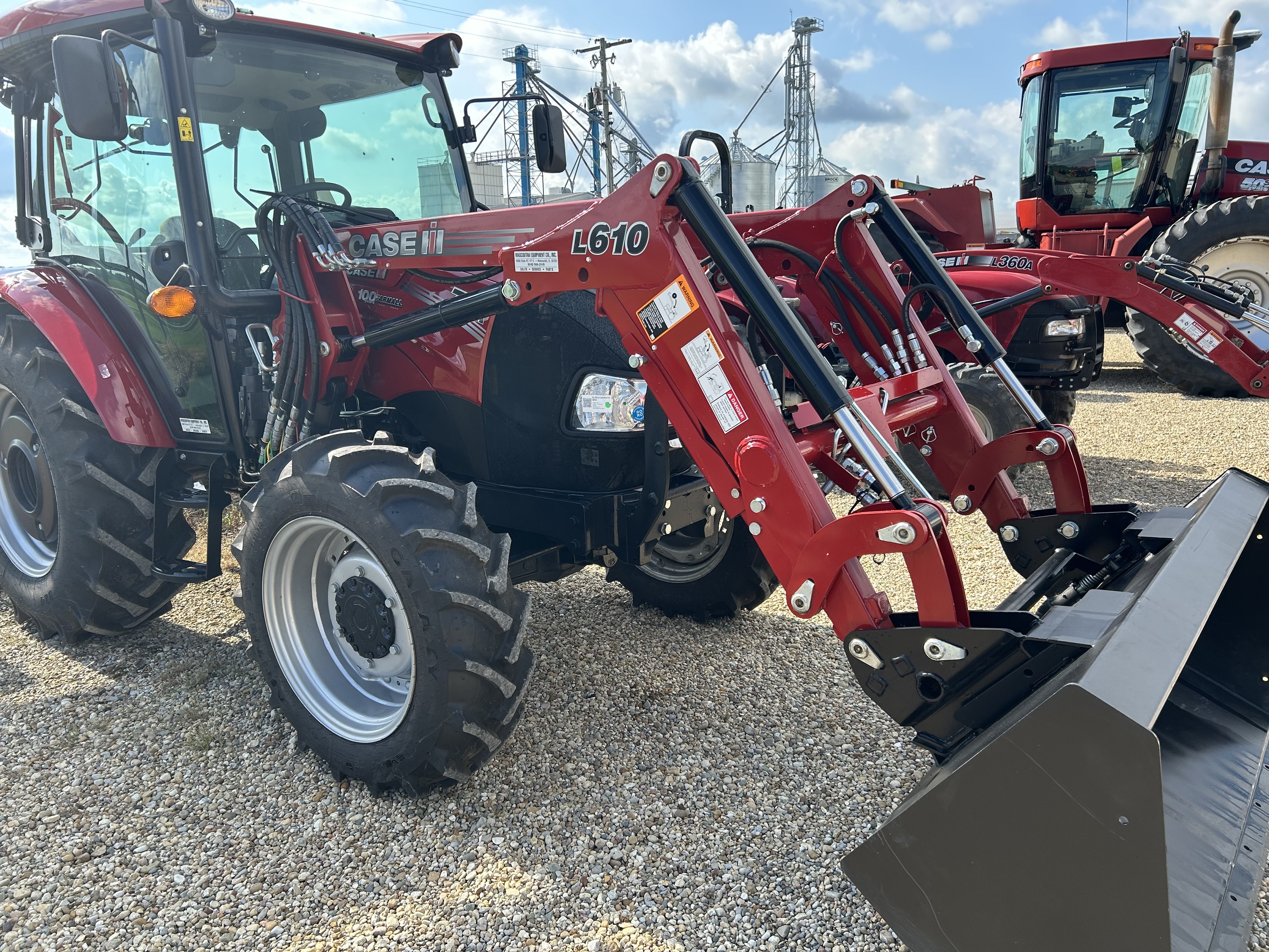 Case IH FARMALL 75A TRACTOR Tractor