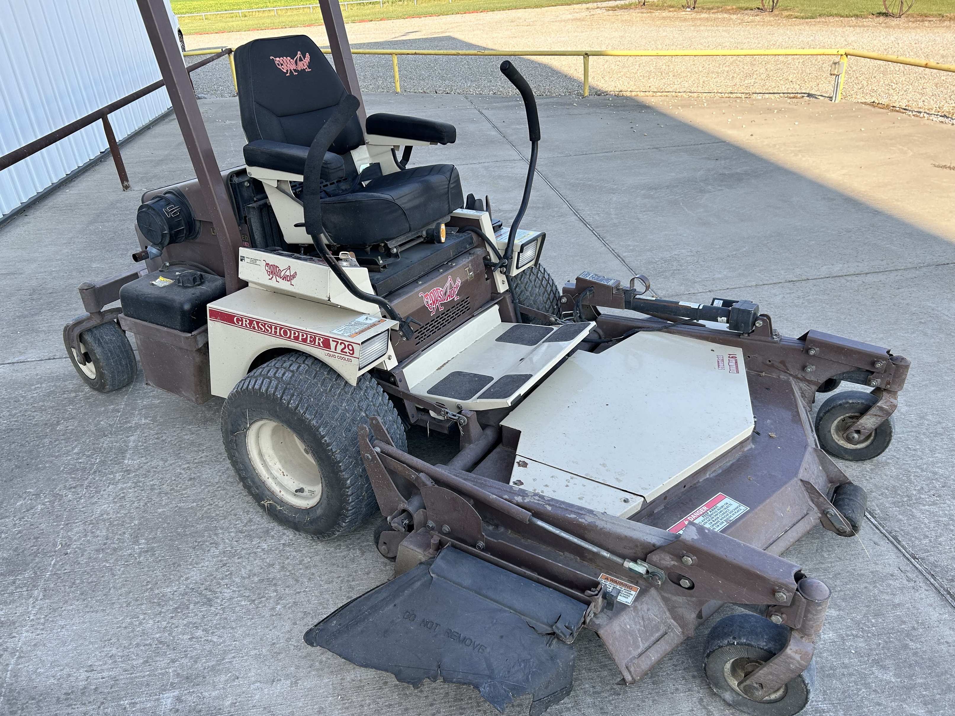 2010 Grasshopper 729T6 Mower/Front Mount