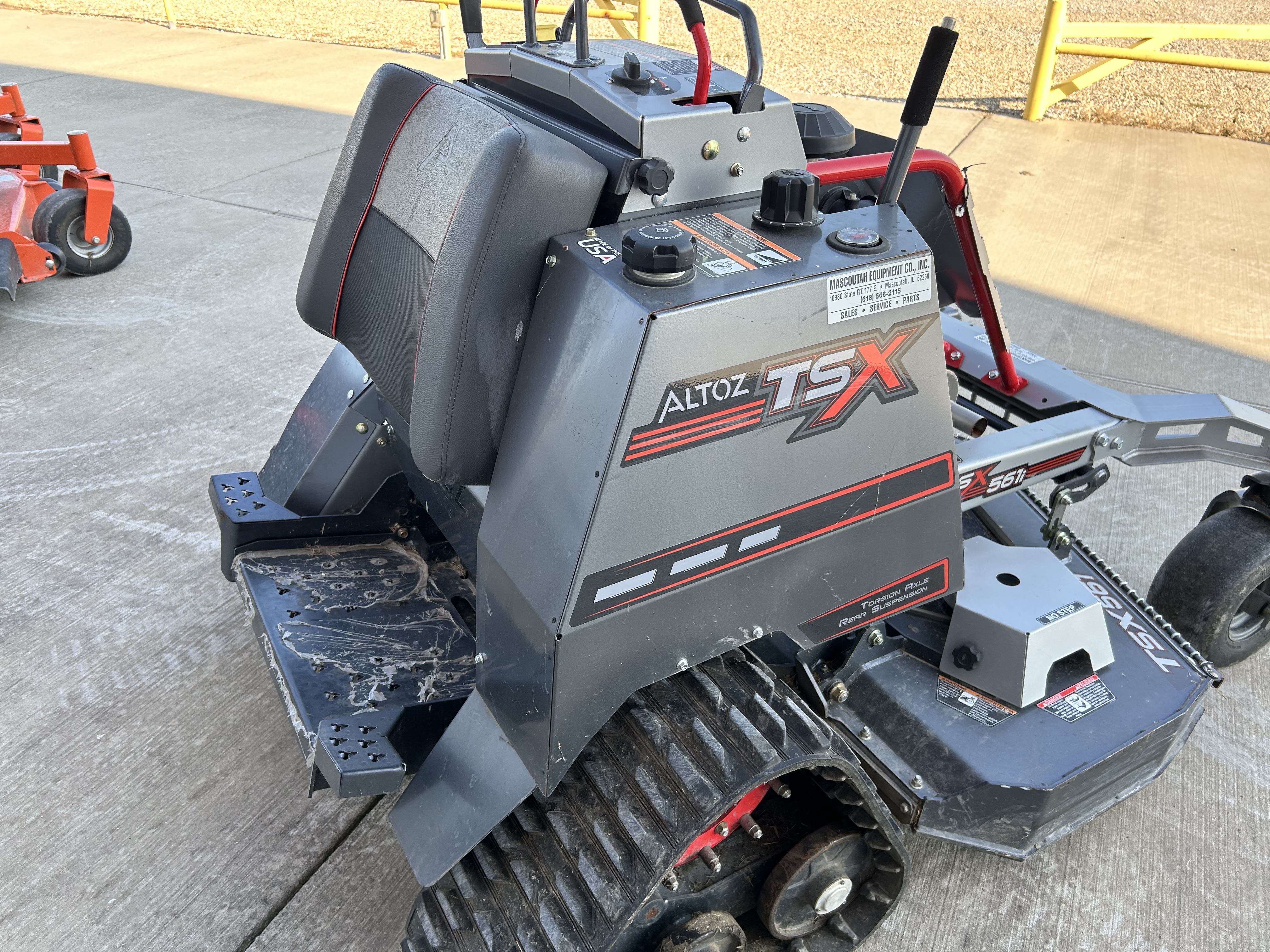 2022 Altoz TSX561i Mower/Zero Turn