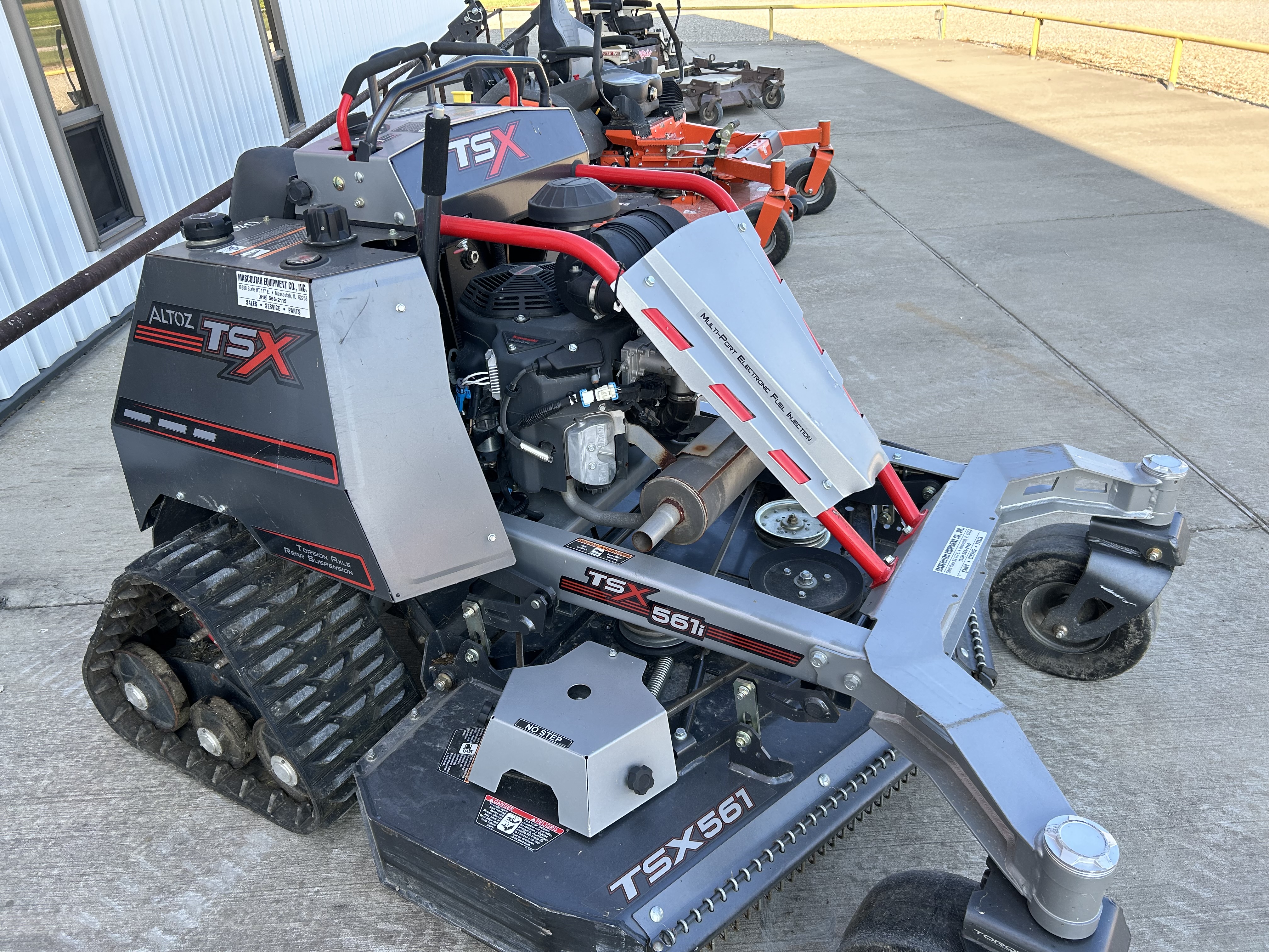 2022 Altoz TSX561i Mower/Zero Turn