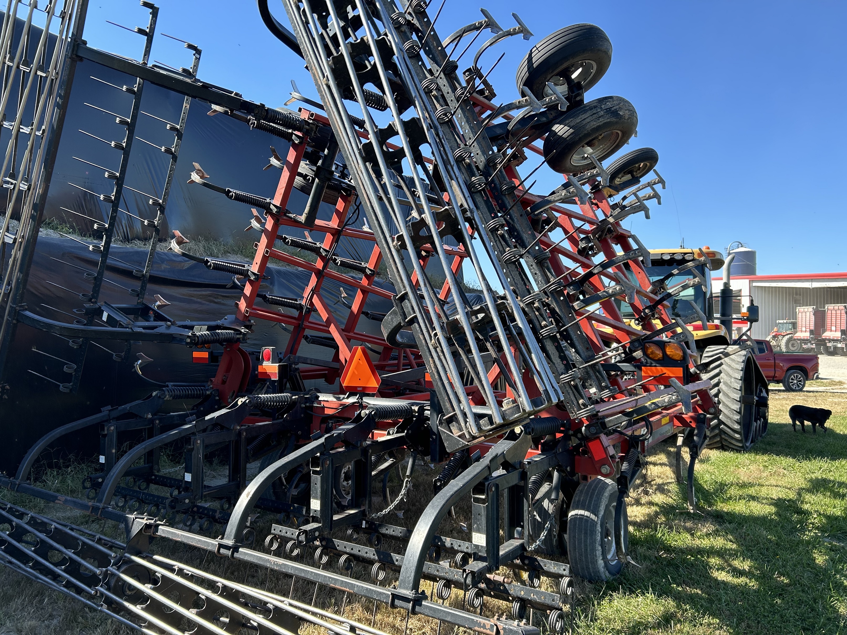 Case IH TIGERMATE II Field Cultivator