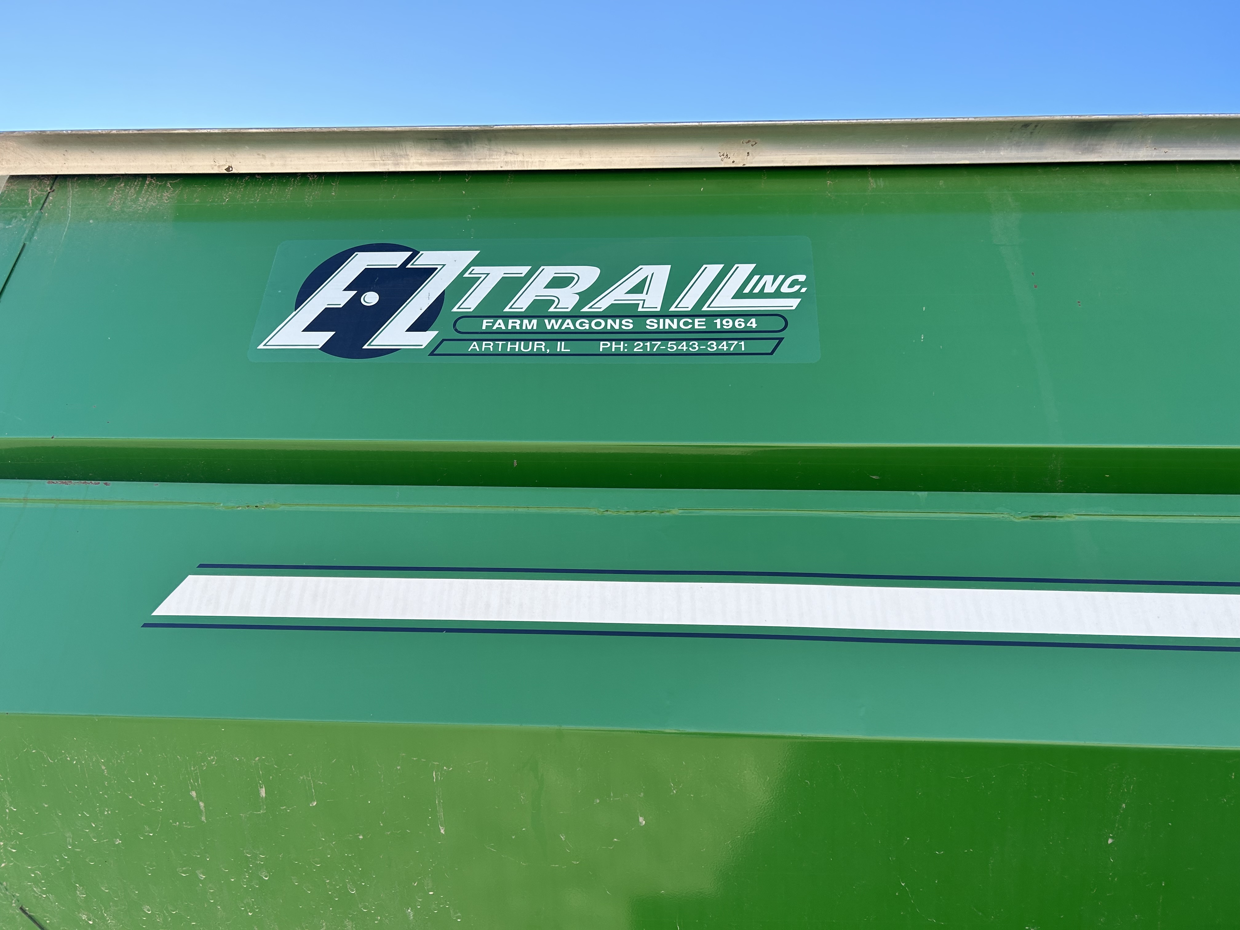 2012 E-Z Trail 510 Grain Cart