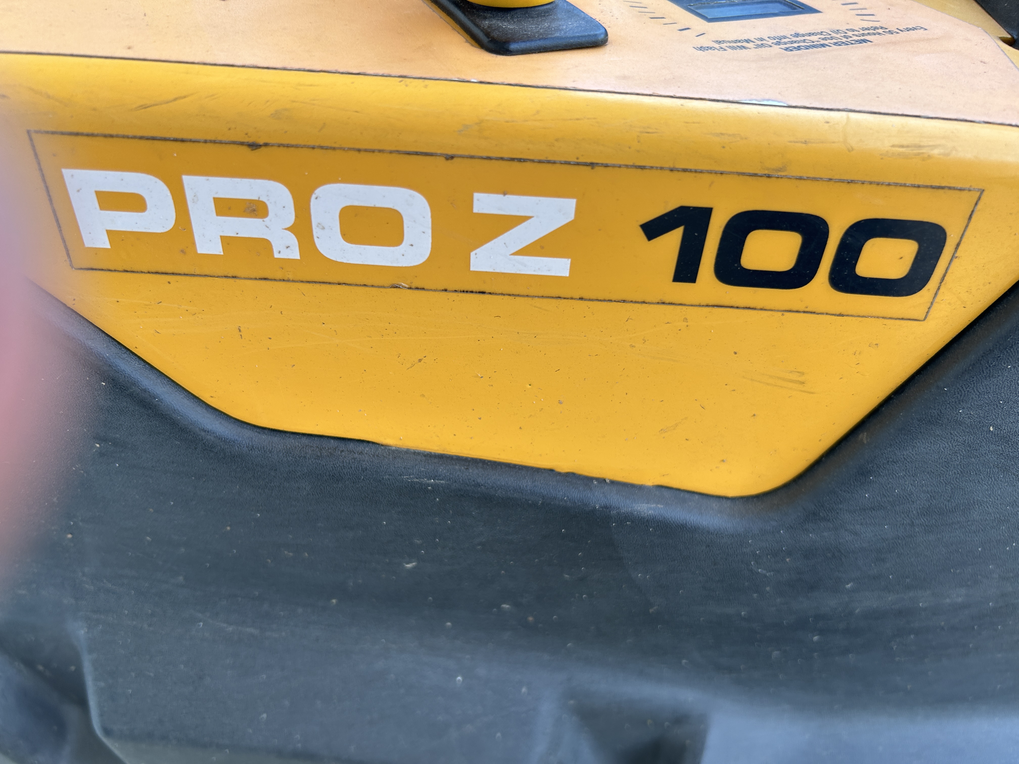2016 Cub Cadet Pro Z 100 Mower/Zero Turn
