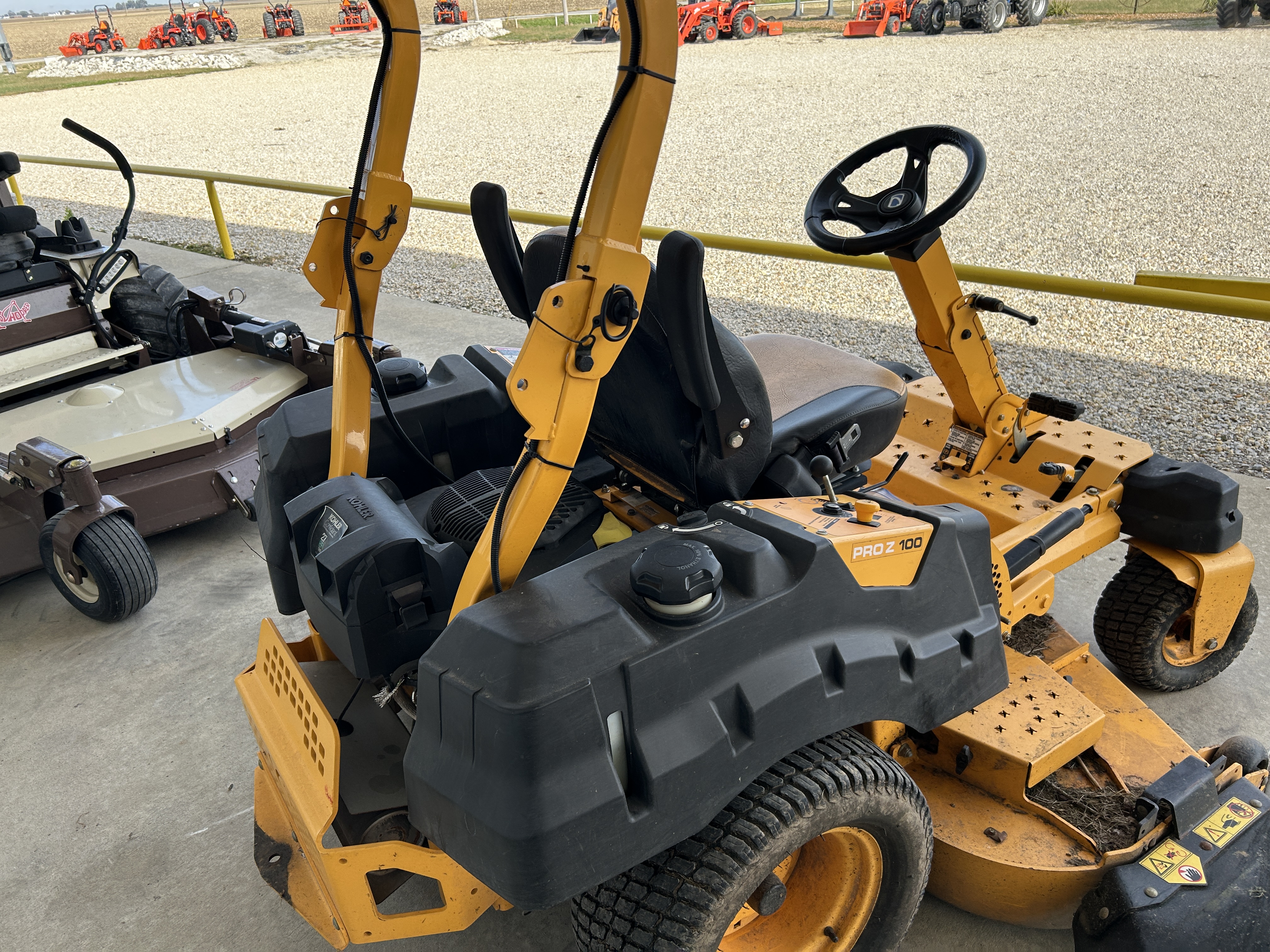 2016 Cub Cadet Pro Z 100 Mower/Zero Turn