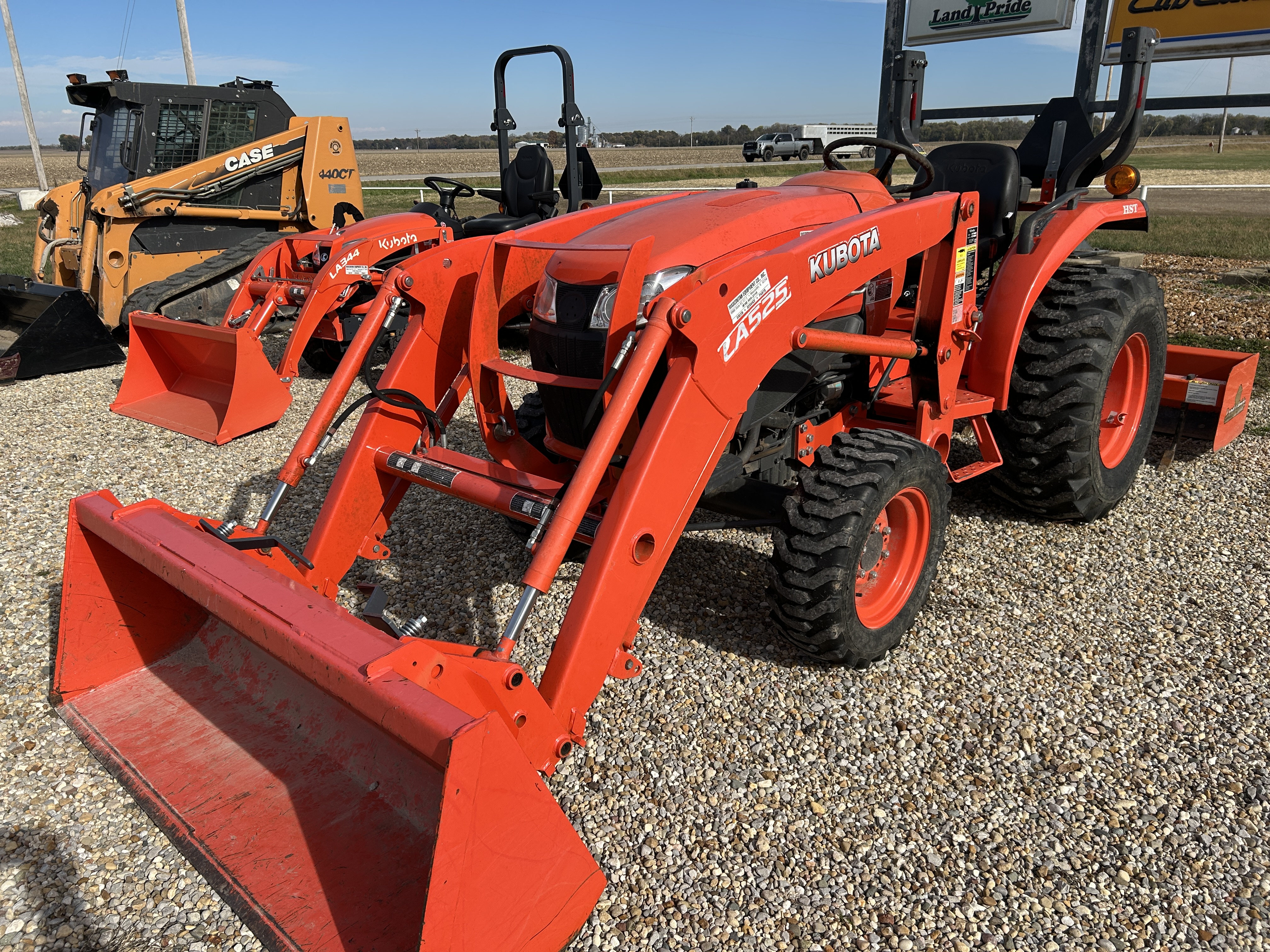 2017 Kubota L3301 Tractor