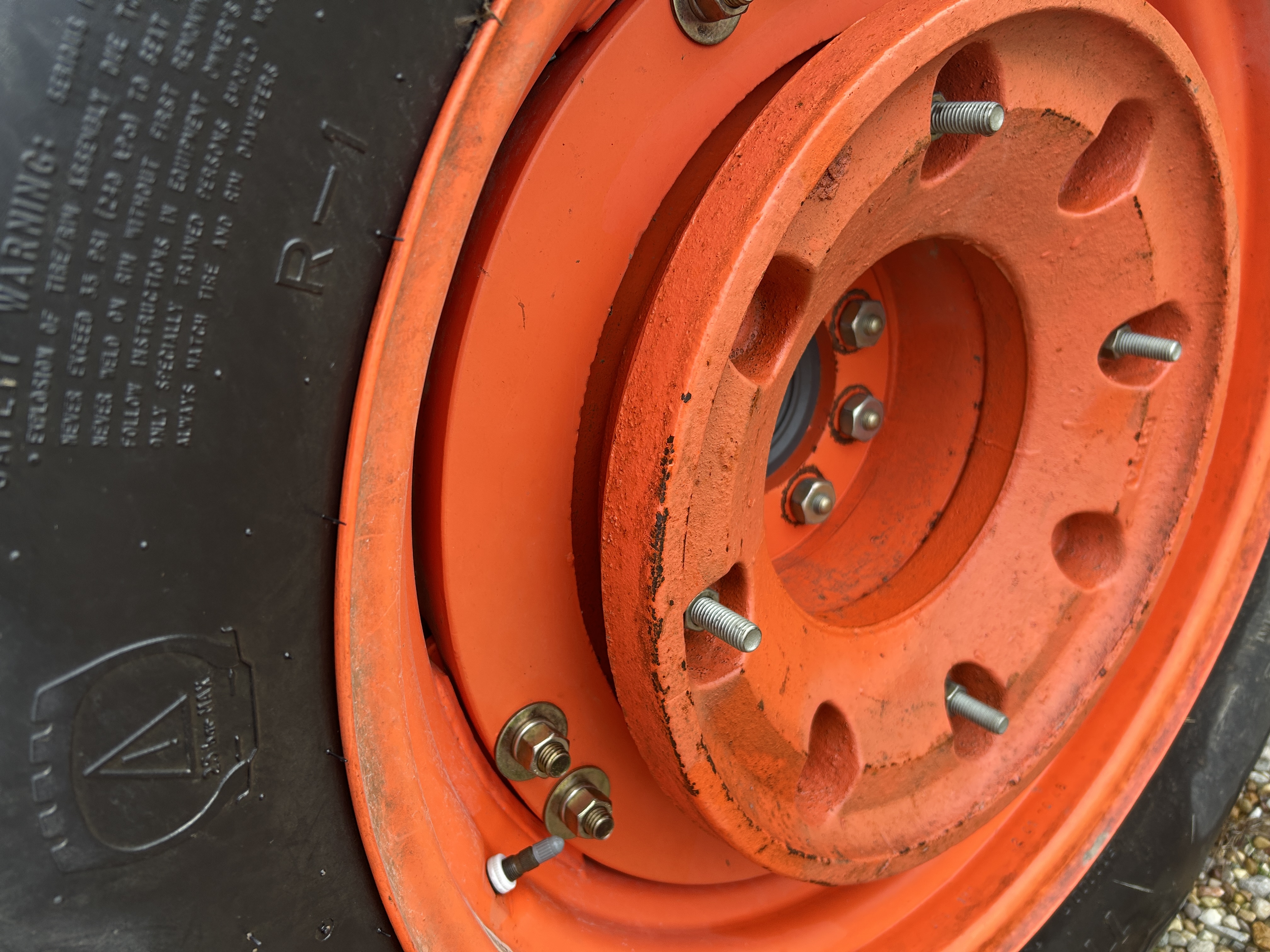 2008 Kubota M7040 Tractor