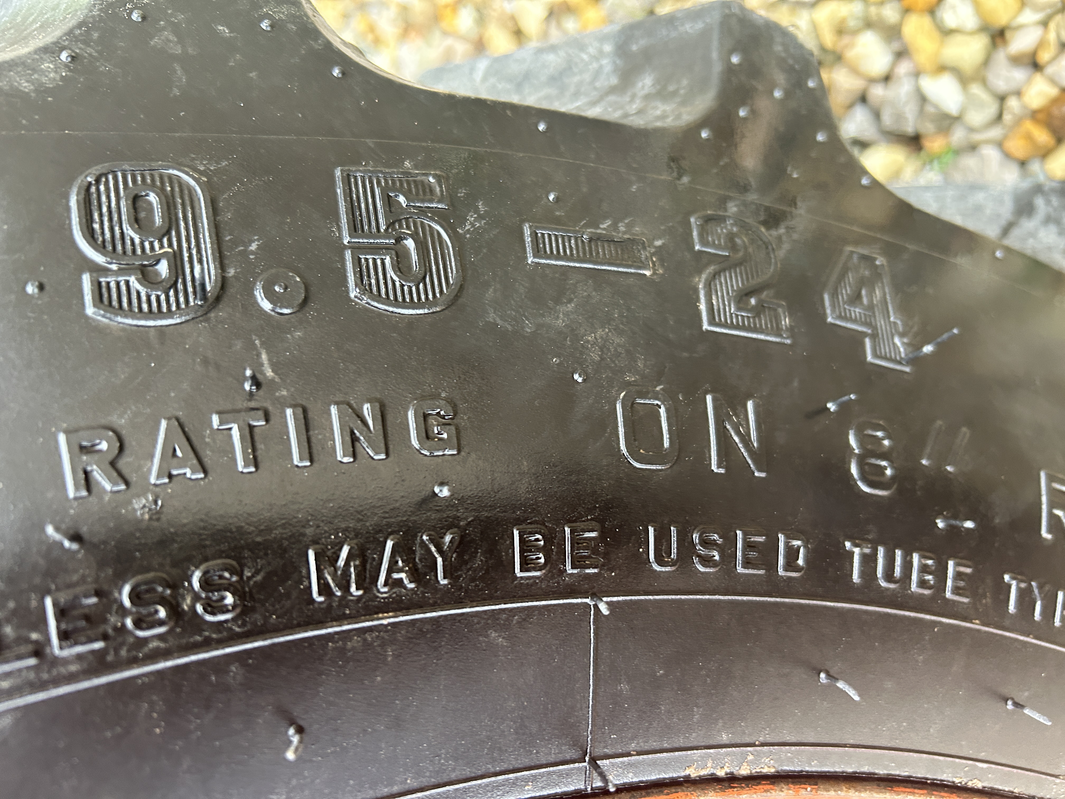 2008 Kubota M7040 Tractor