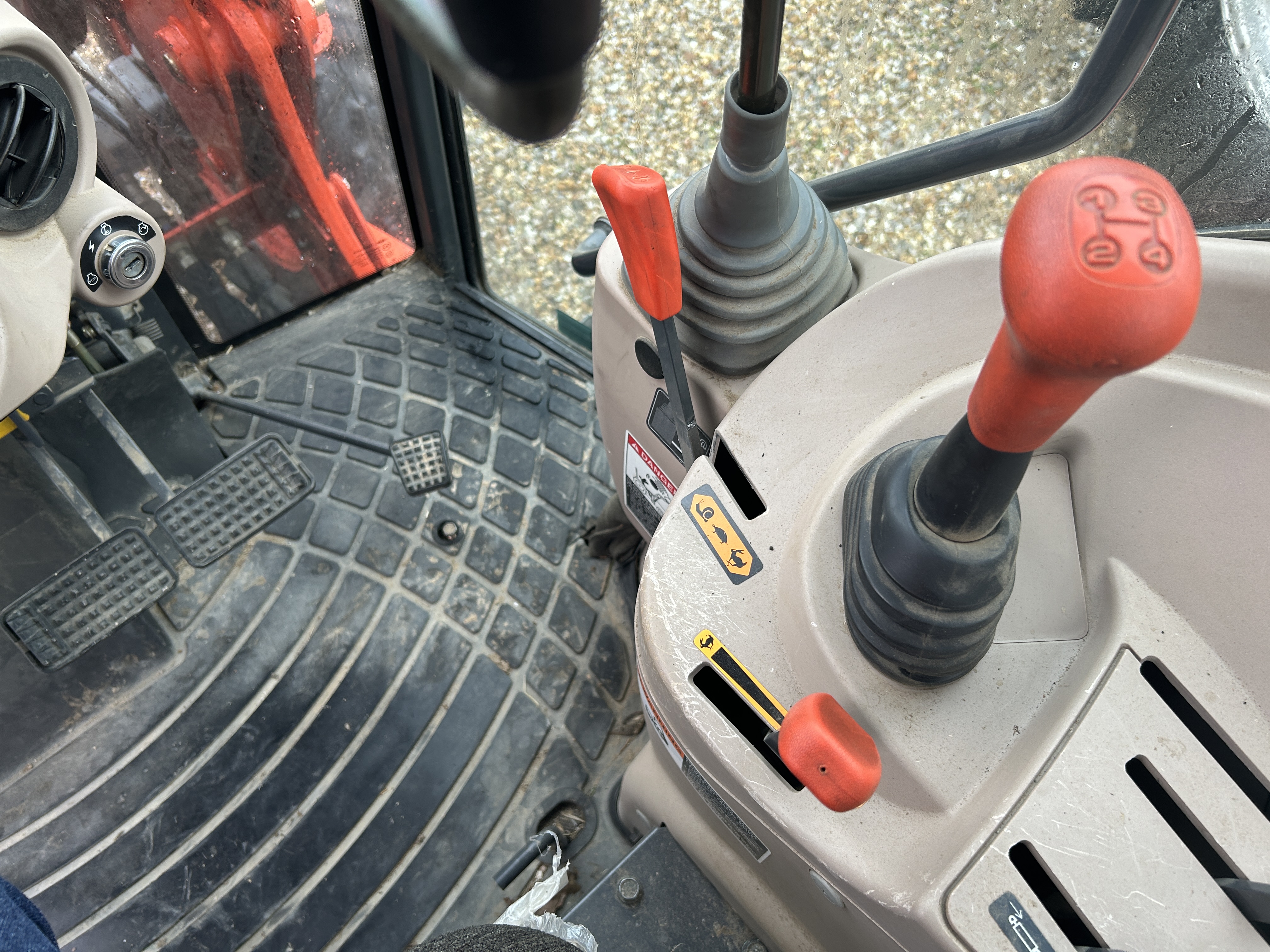 2008 Kubota M7040 Tractor