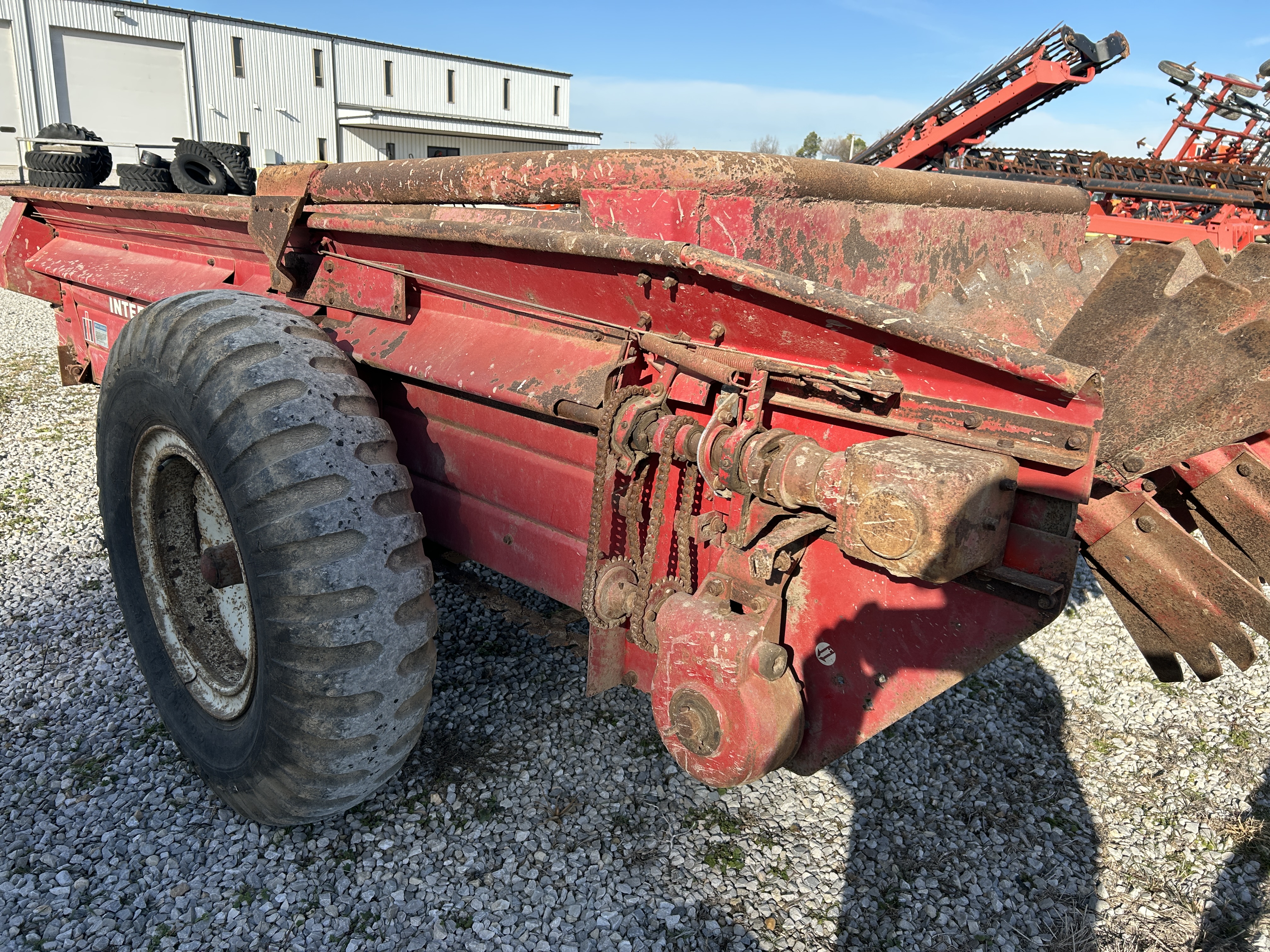 International 540 Manure Spreader