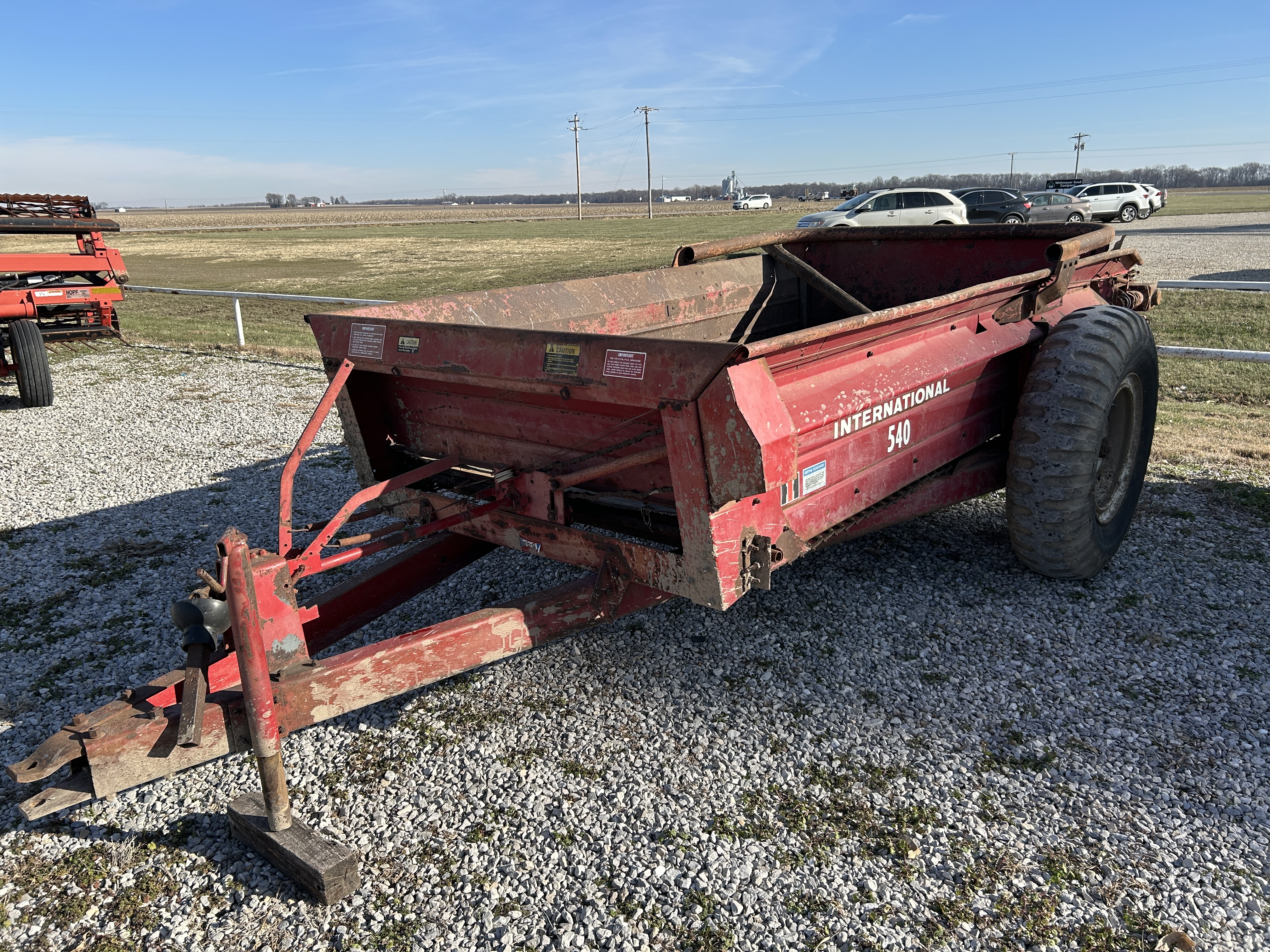International 540 Manure Spreader