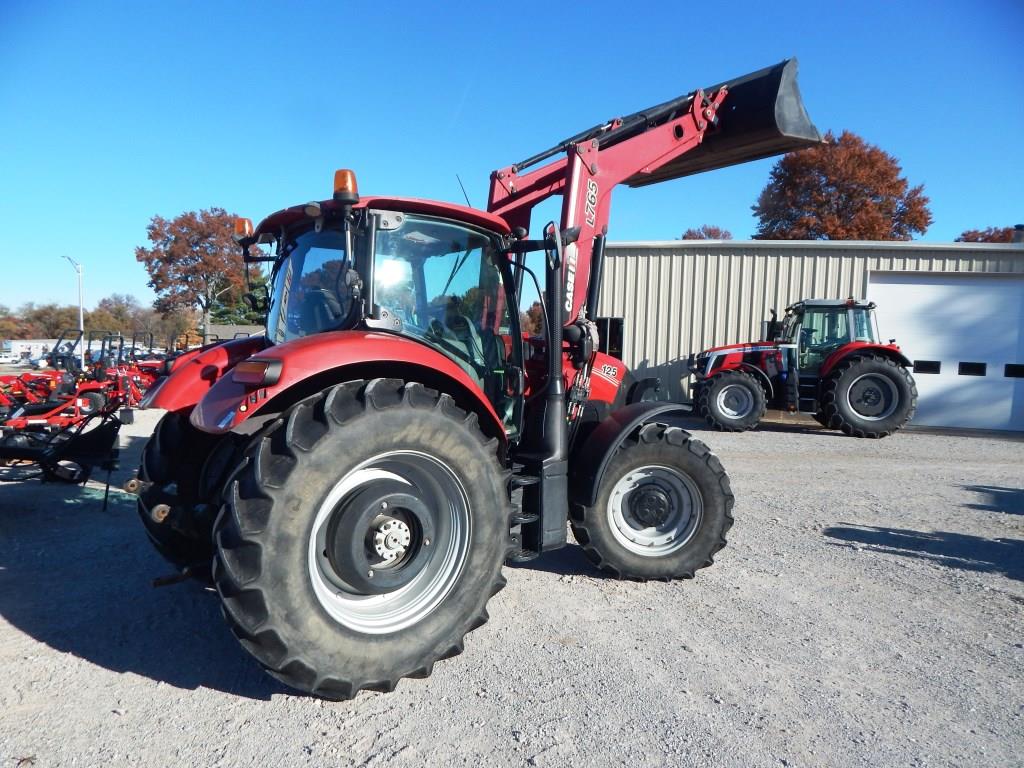 2016 Case IH Maxxum 125 T4B Tractor