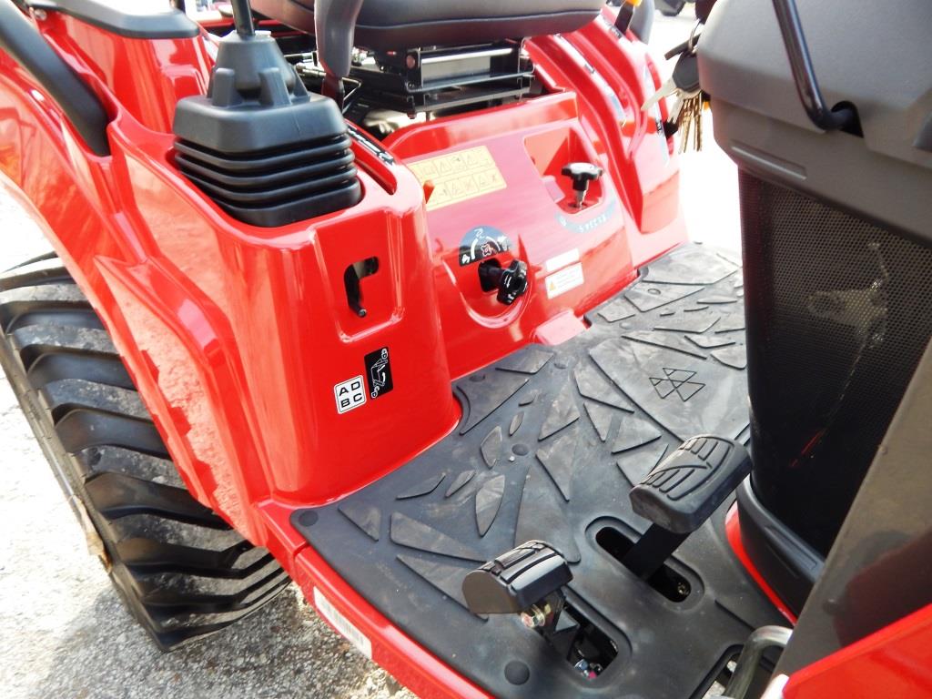 2023 Massey Ferguson GC1725M Hydro Tractor