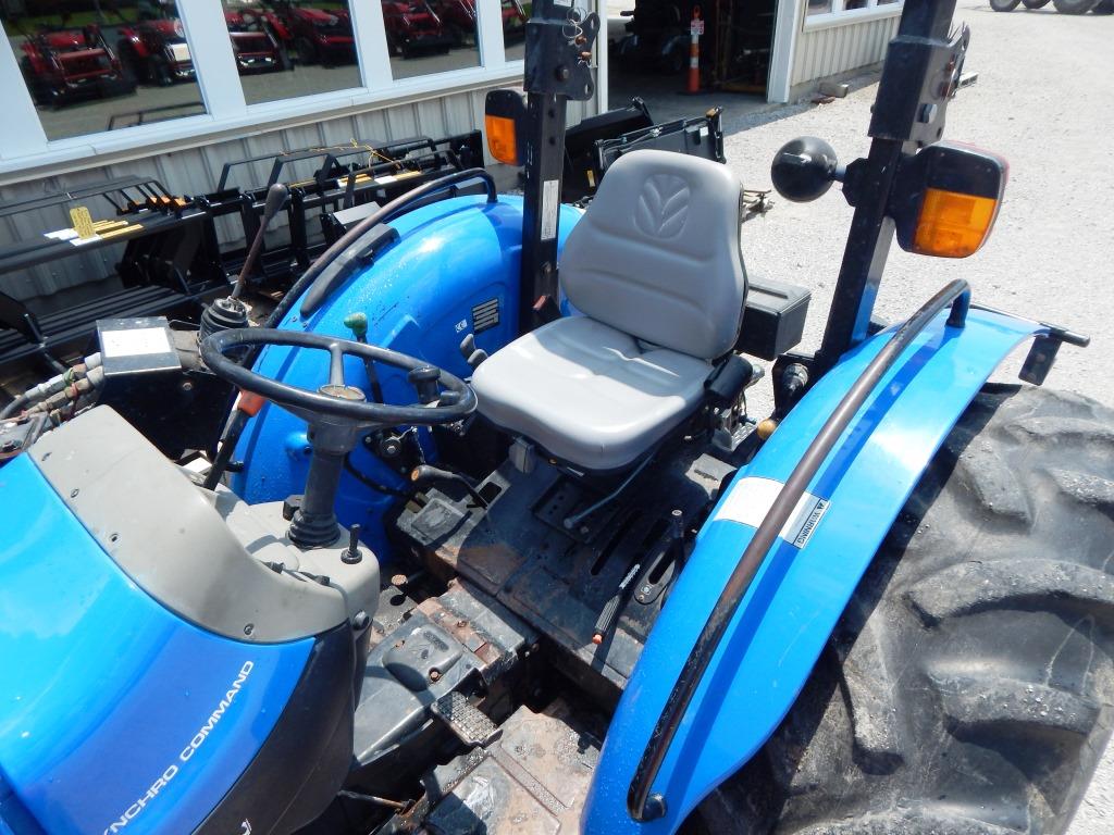 2002 New Holland TN55 Tractor