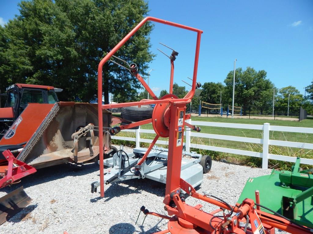 2019 Kuhn GF5202THA Tedder