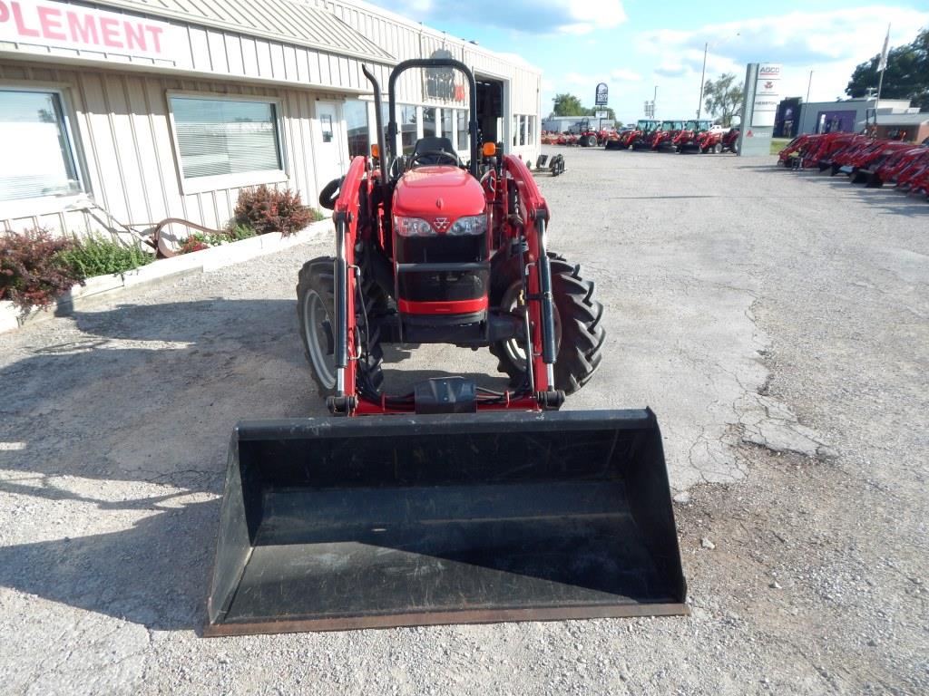 2021 Massey Ferguson 2605H SynchroShuttle Tractor