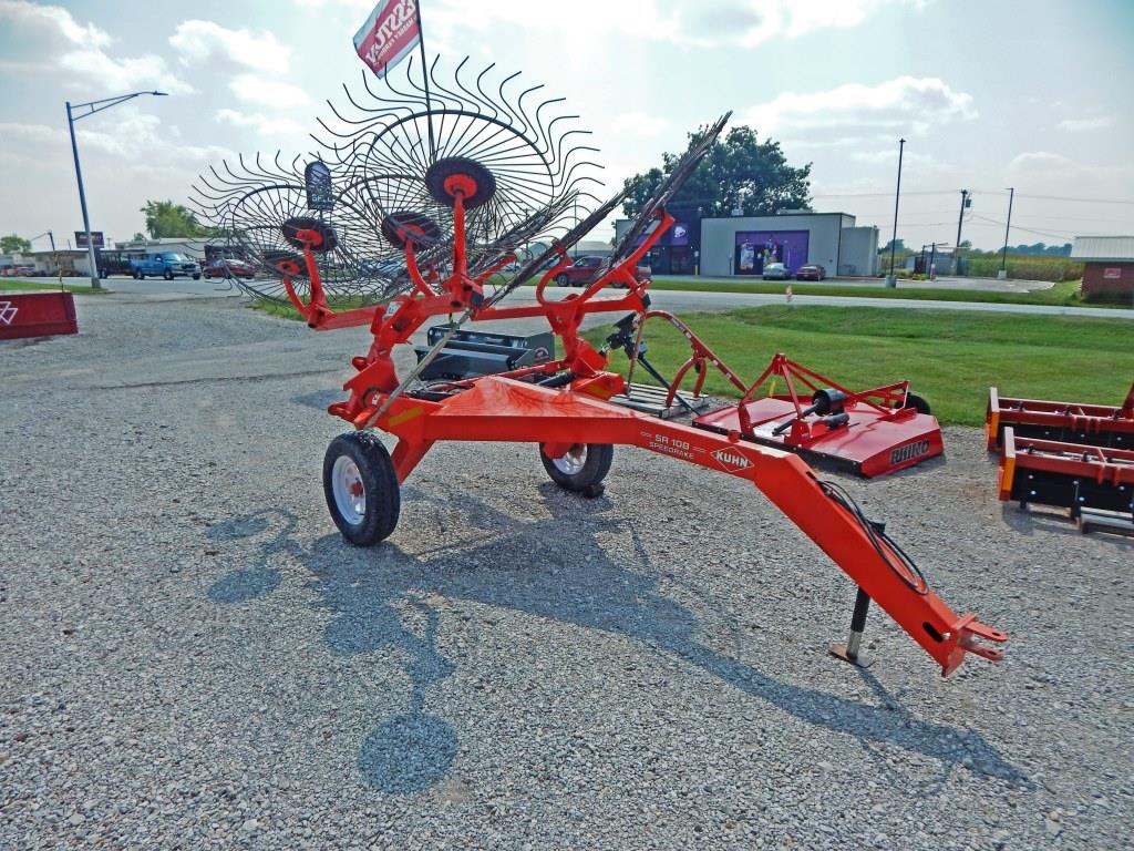 2017 Kuhn SR108 Rake/Wheel