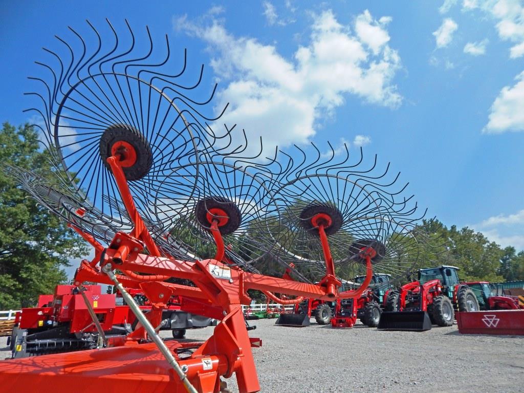 2017 Kuhn SR108 Rake/Wheel