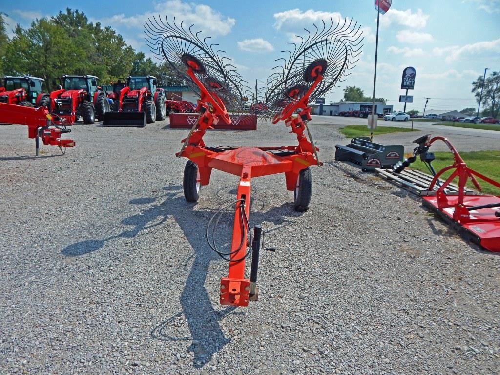 2017 Kuhn SR108 Rake/Wheel