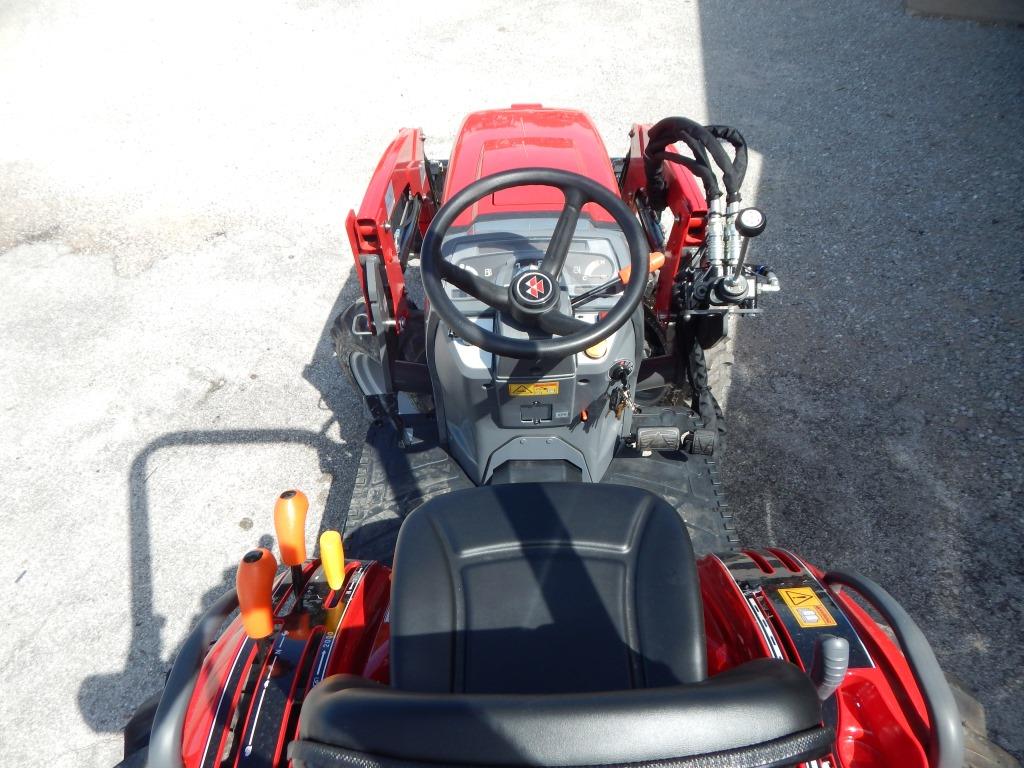 2024 Massey Ferguson 1526 Hydro Tractor