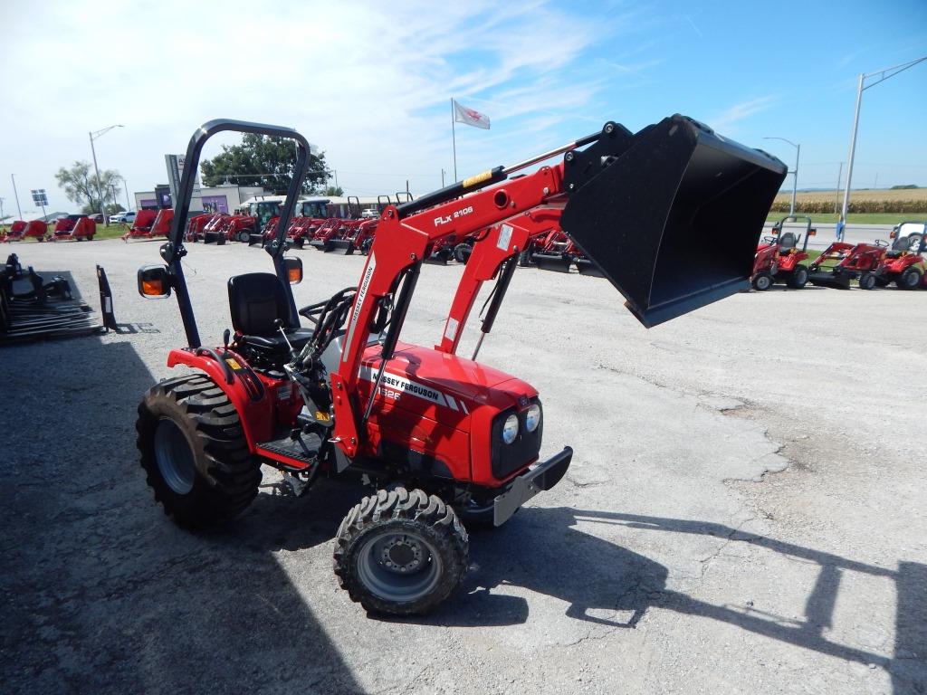 2024 Massey Ferguson 1526 Hydro Tractor