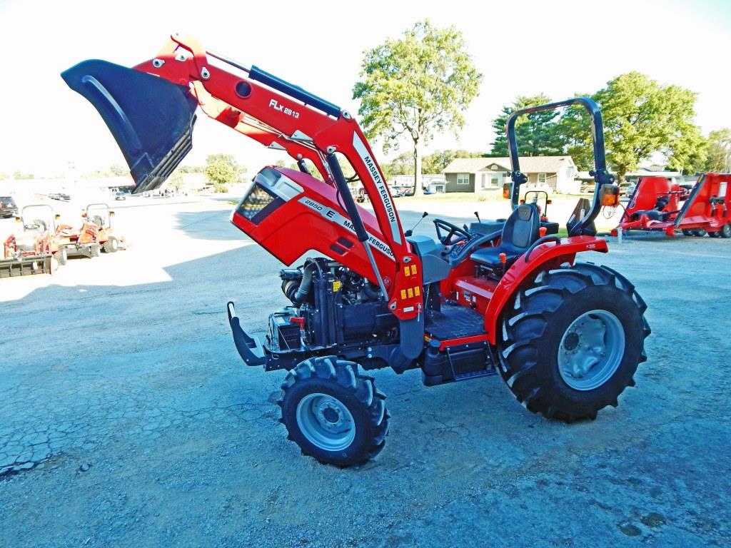 2023 Massey Ferguson 2850E SynchroShuttle Tractor