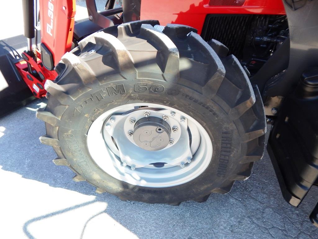 2024 Massey Ferguson 4707 Dyna2 Tractor