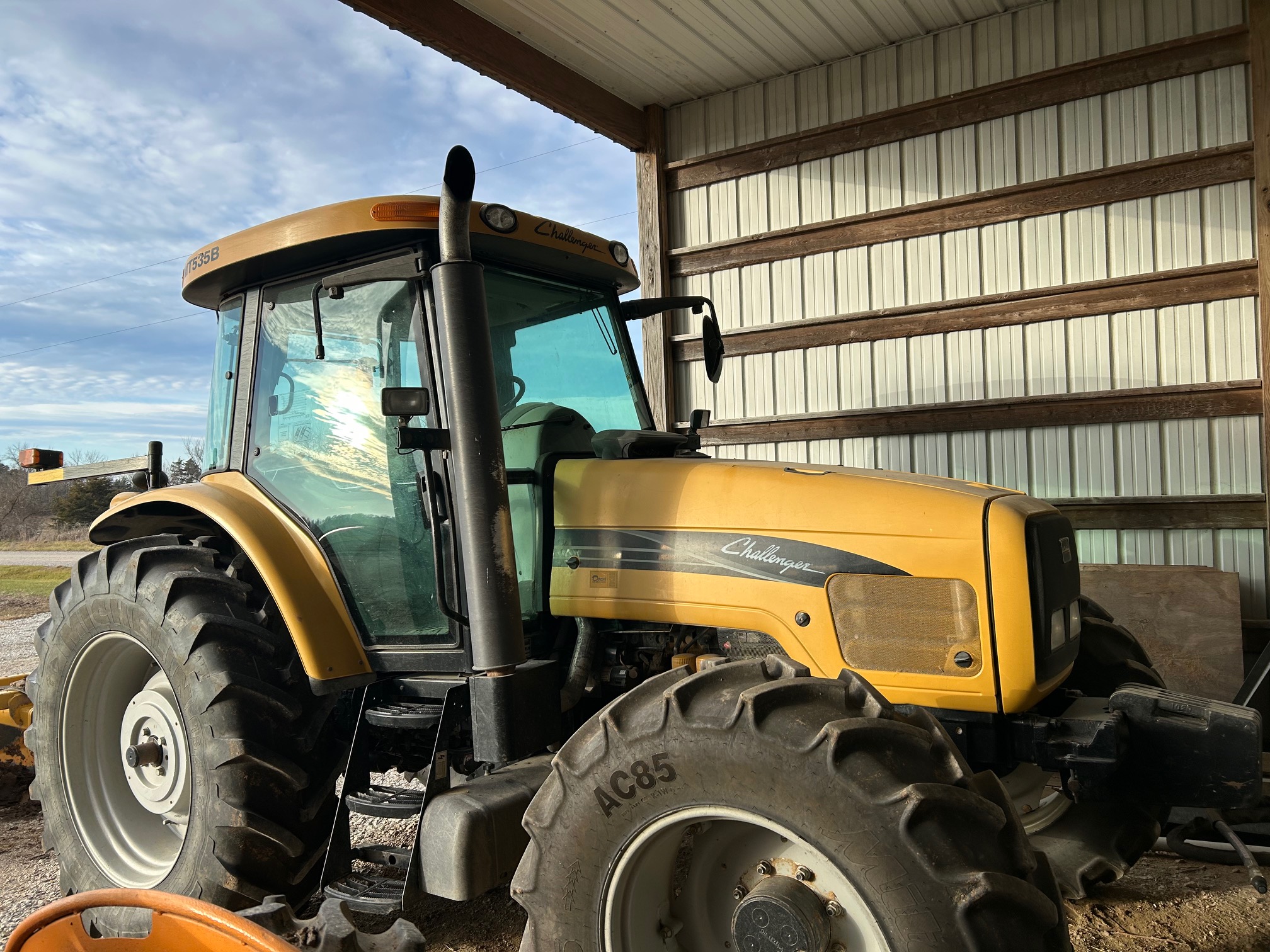 2005 Challenger MT535B Tractor