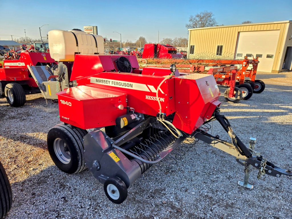 2020 Massey Ferguson 1840 Baler/Square