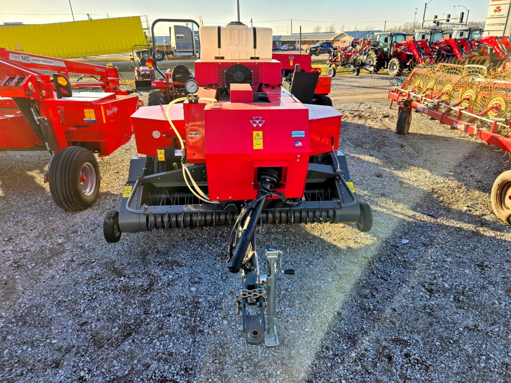 2020 Massey Ferguson 1840 Baler/Square