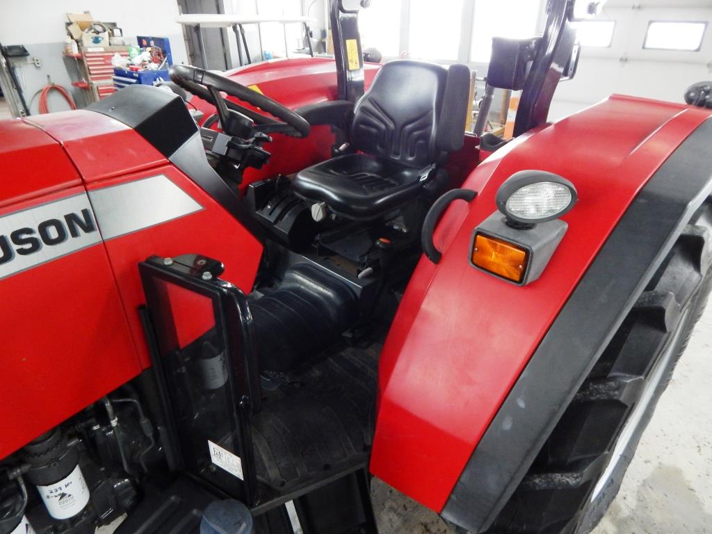 2015 Massey Ferguson 4708 Tractor