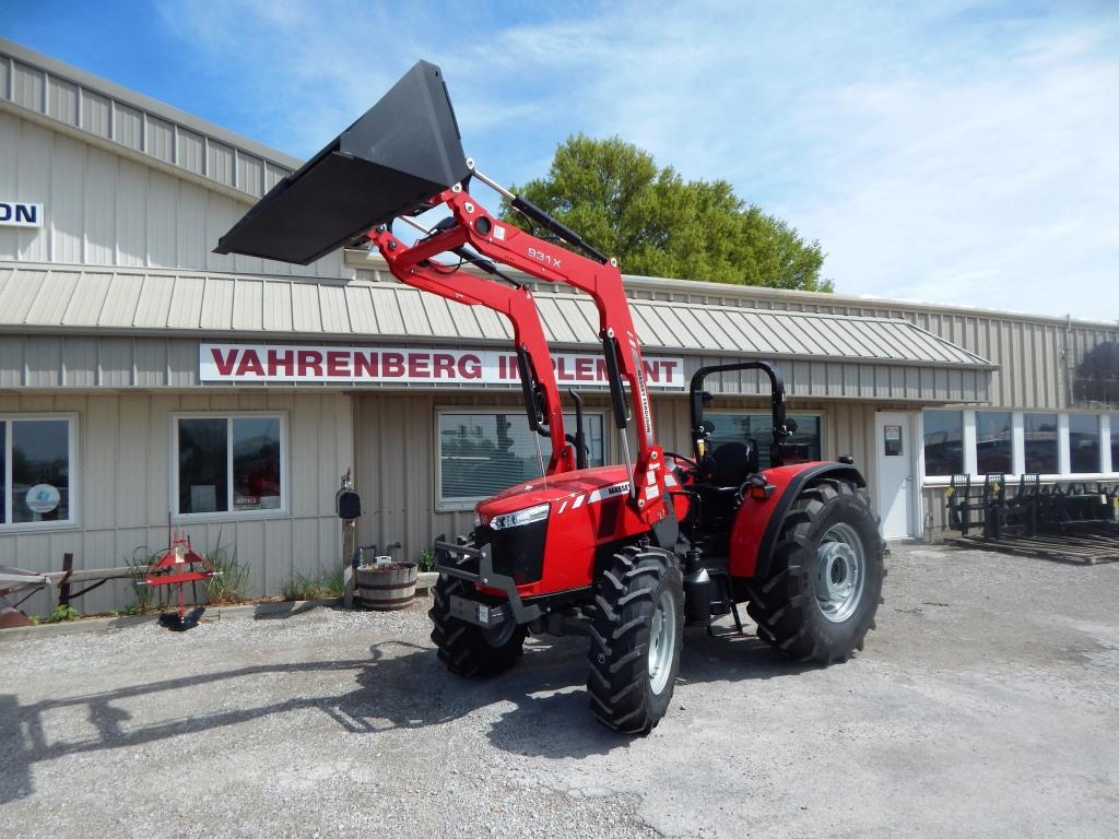 2025 Massey Ferguson 4707 Platform Global Series Tractor