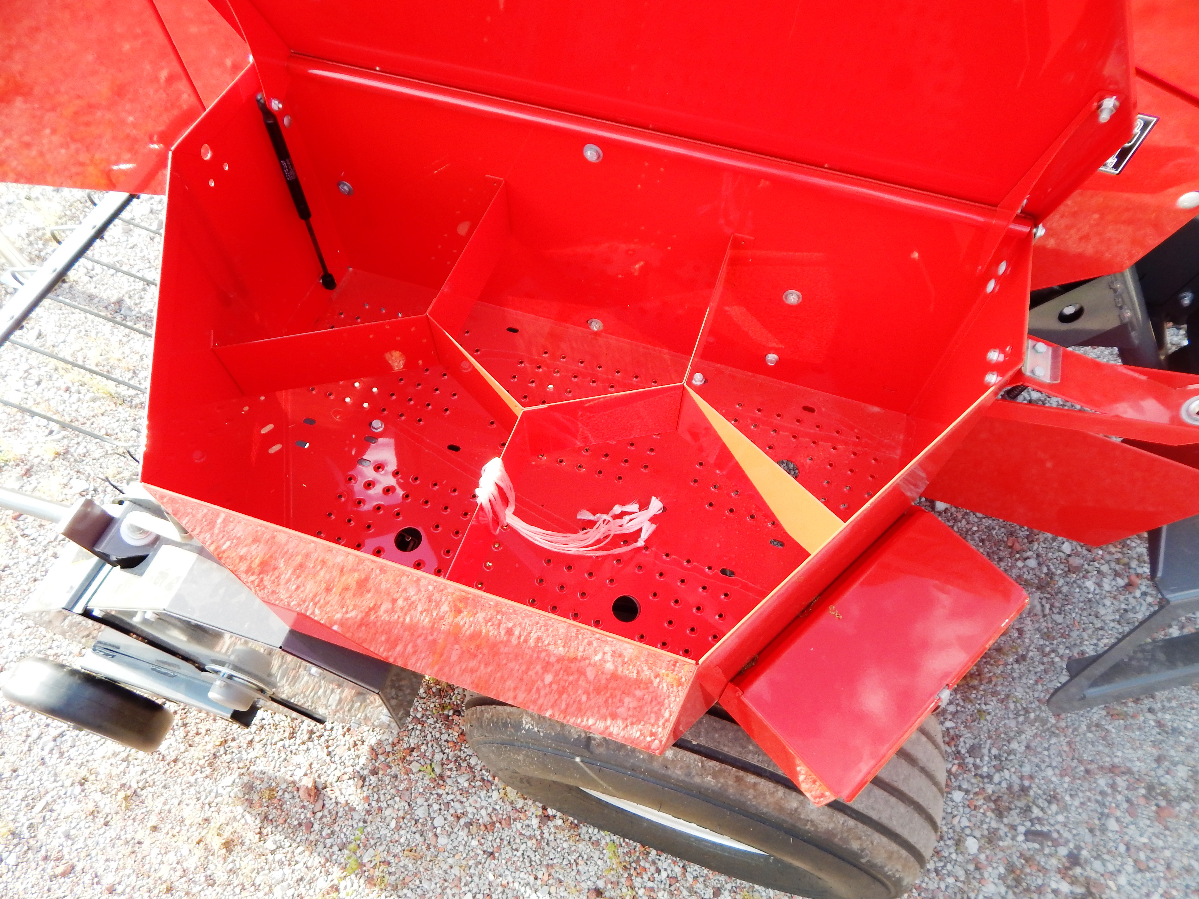 2025 Massey Ferguson 1840 Baler/Square
