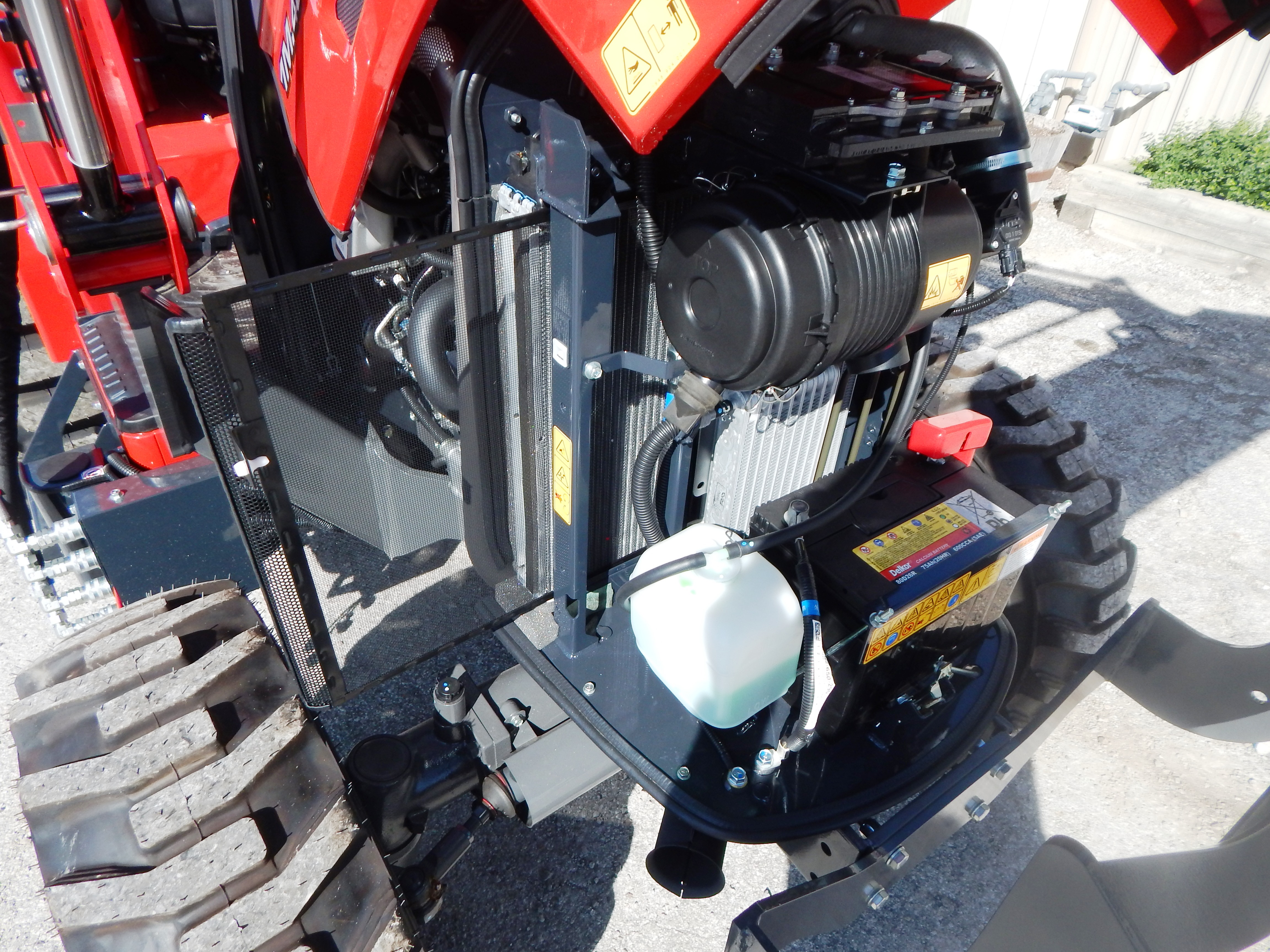 2025 Massey Ferguson 1M.40 eHydro Tractor