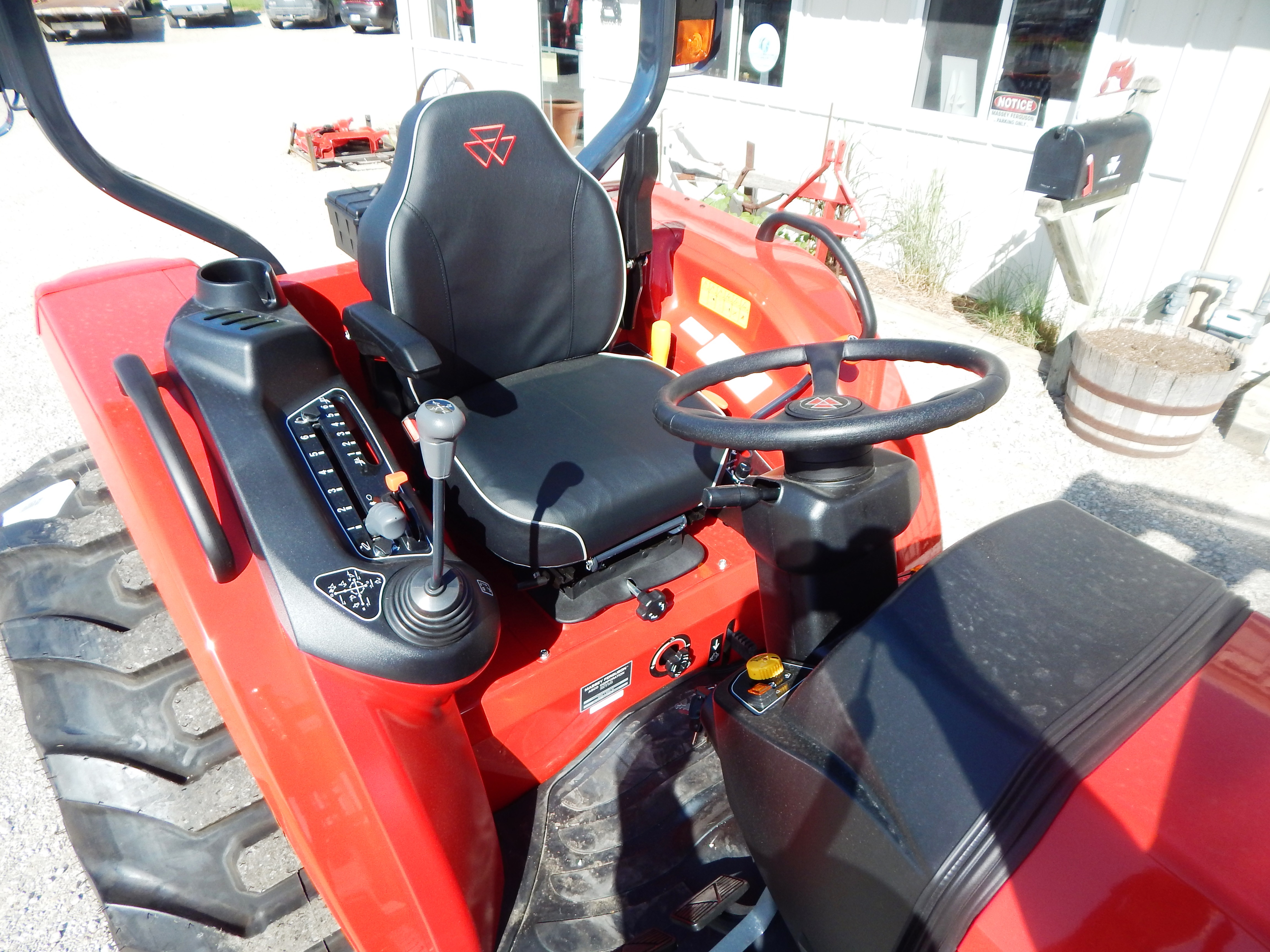 2025 Massey Ferguson 1M.40 eHydro Tractor