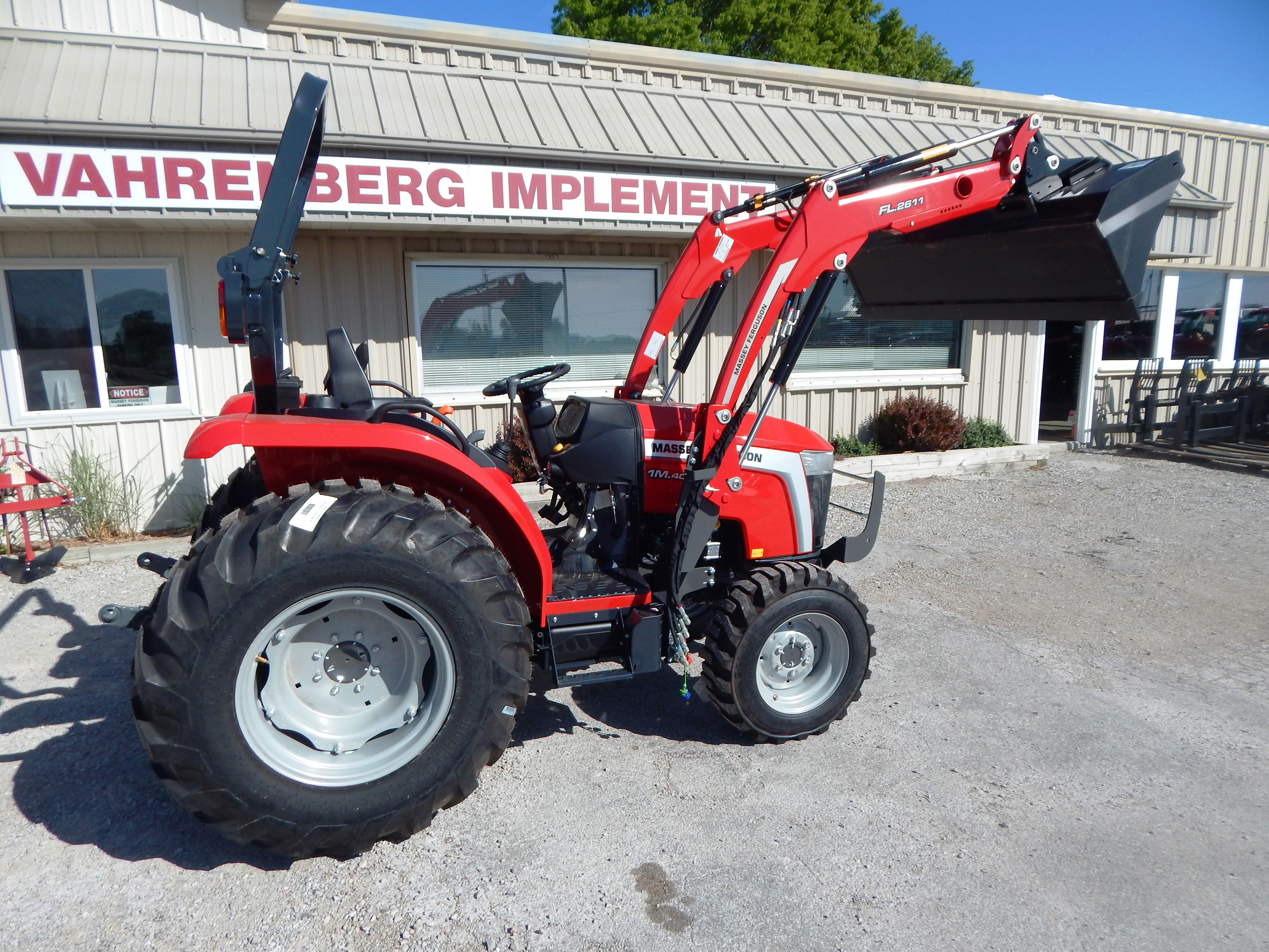 2025 Massey Ferguson 1M.40 eHydro Tractor