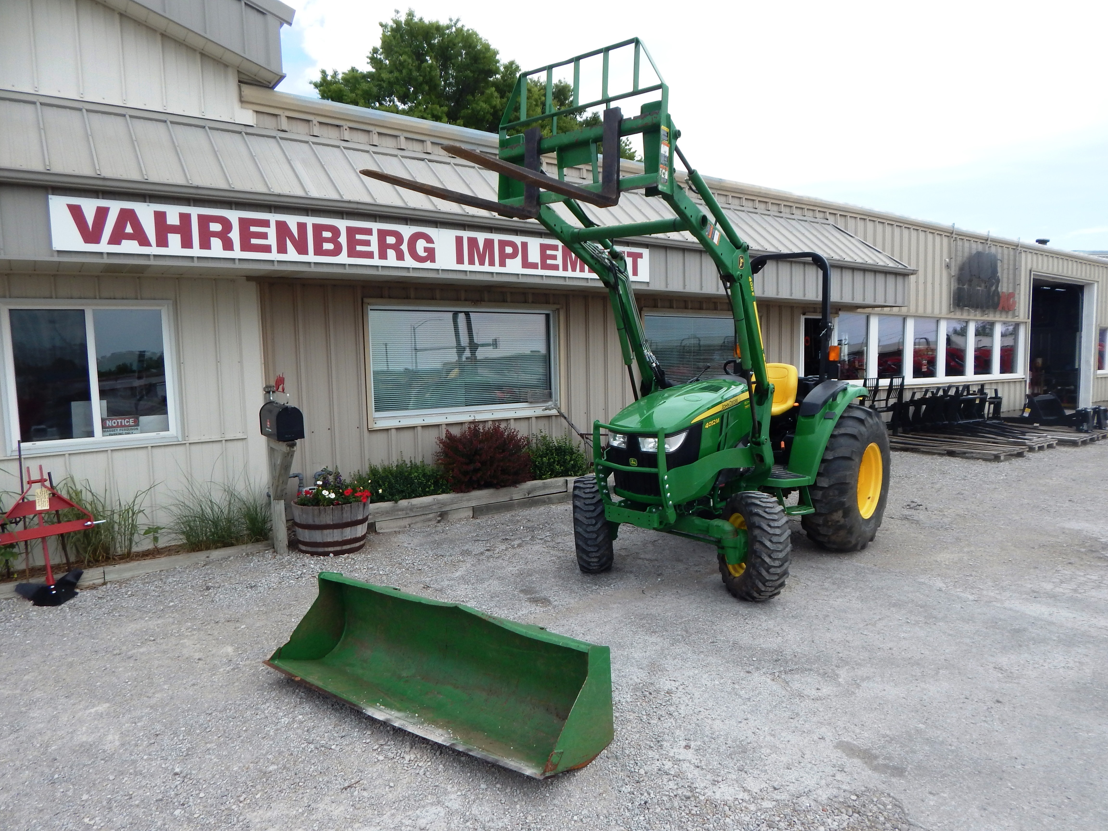 2020 John Deere 4052M Hydro Tractor