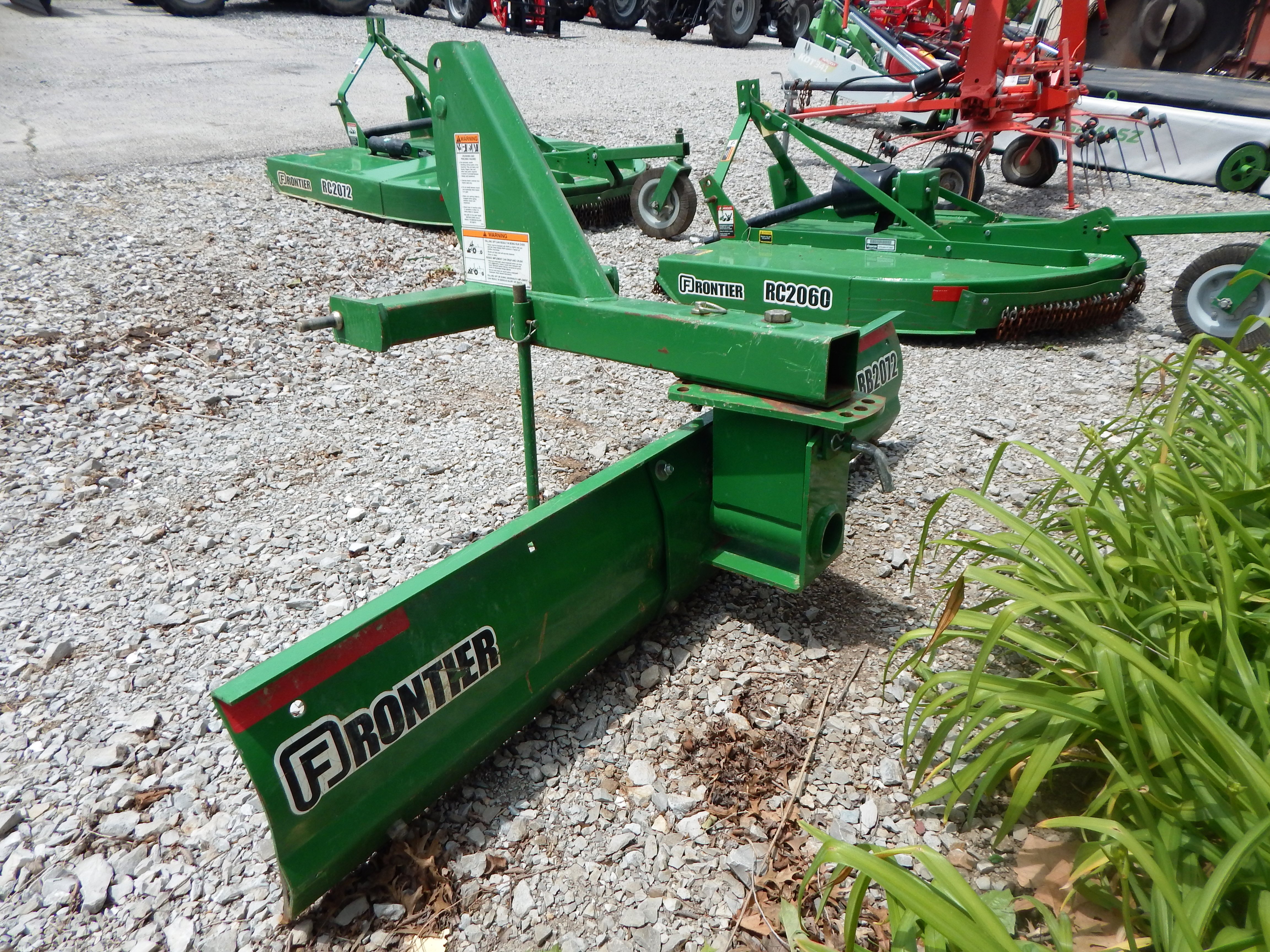 2019 Frontier RB2072 Blade