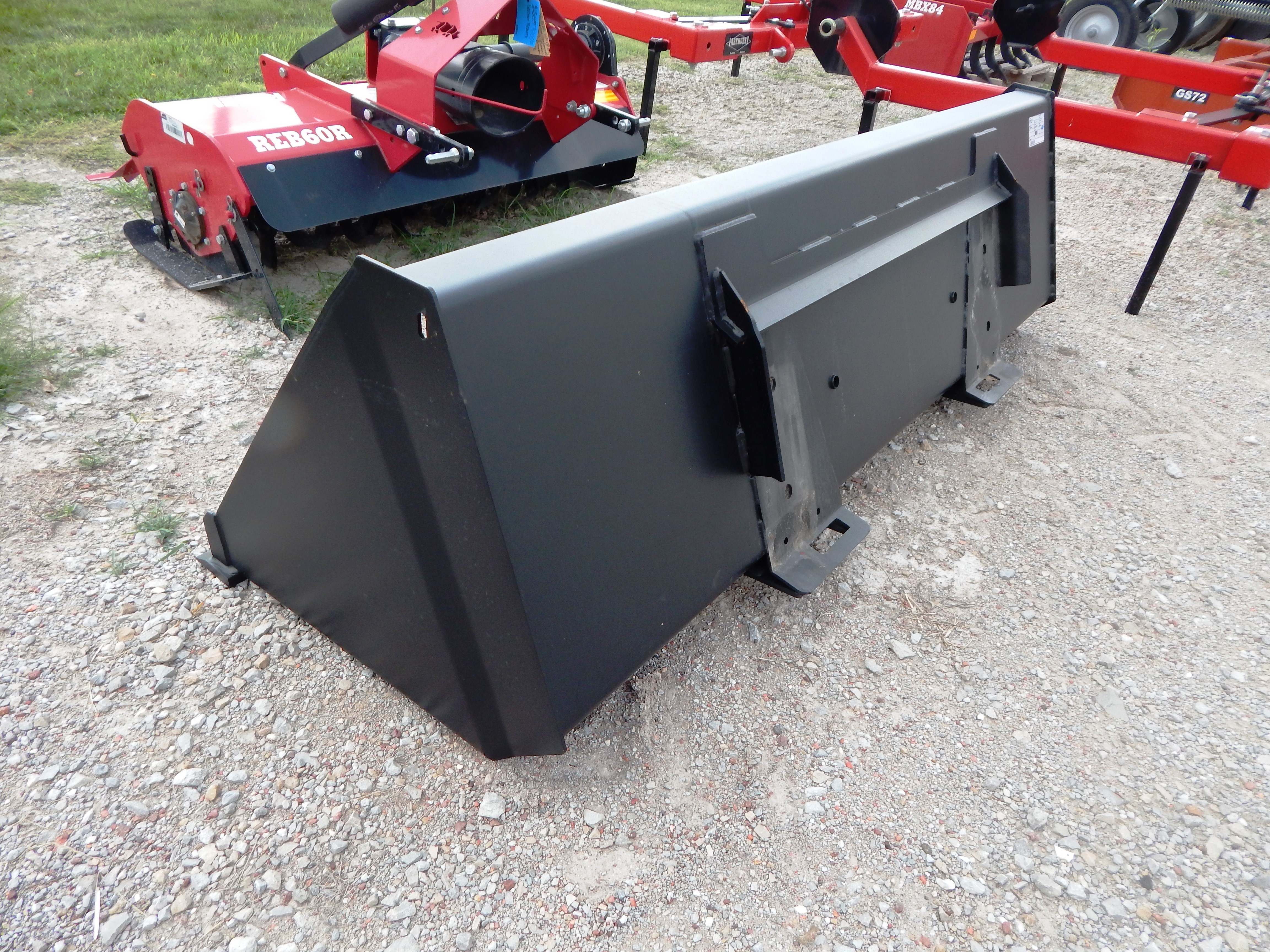 2025 Alo Quicke 215U Bucket