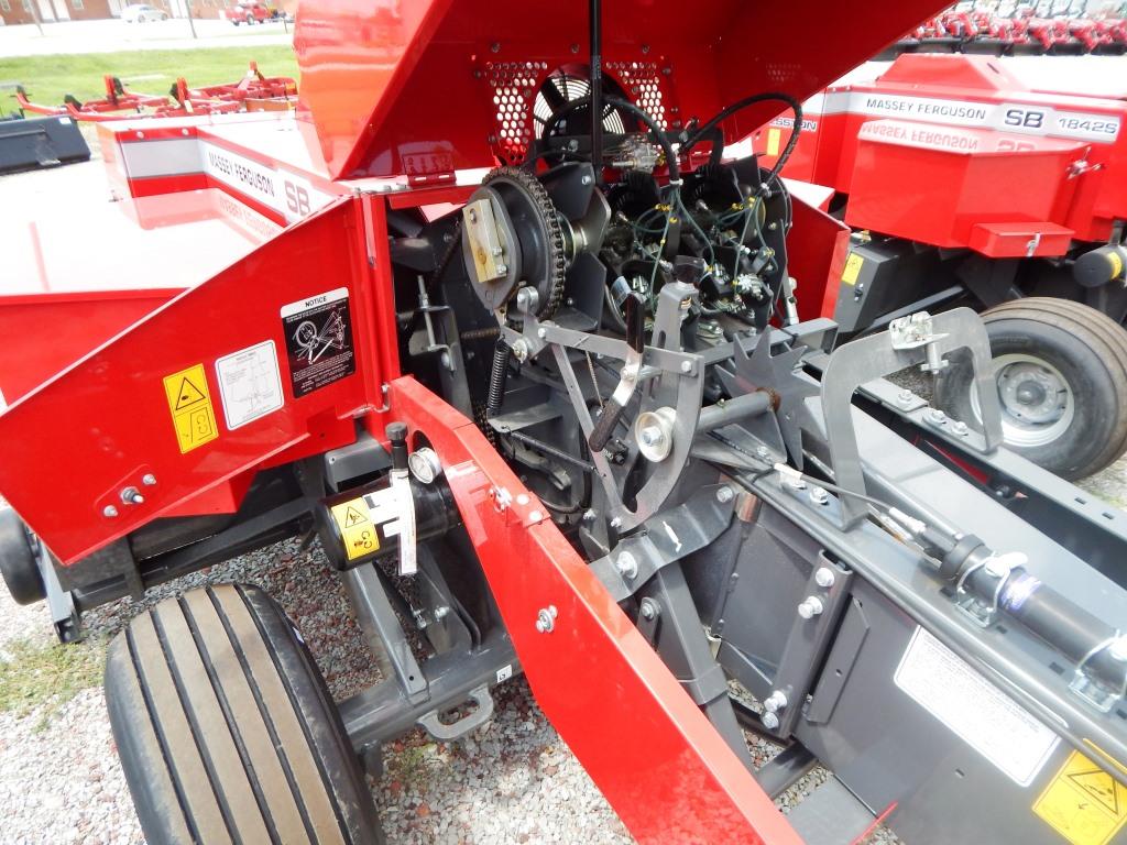 2025 Massey Ferguson 1842S Baler/Square