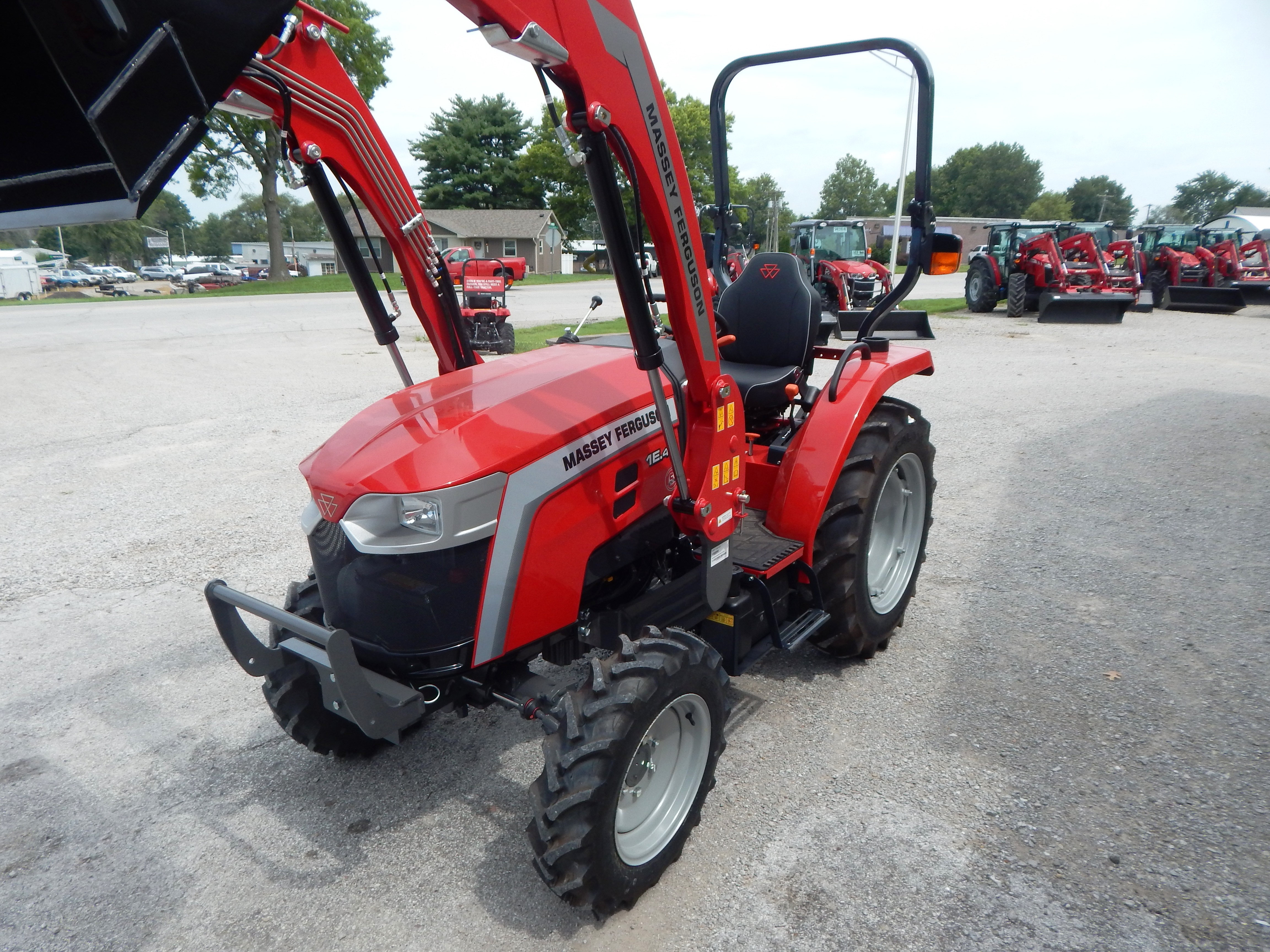 2025 Massey Ferguson 1E.40 Shuttle Tractor
