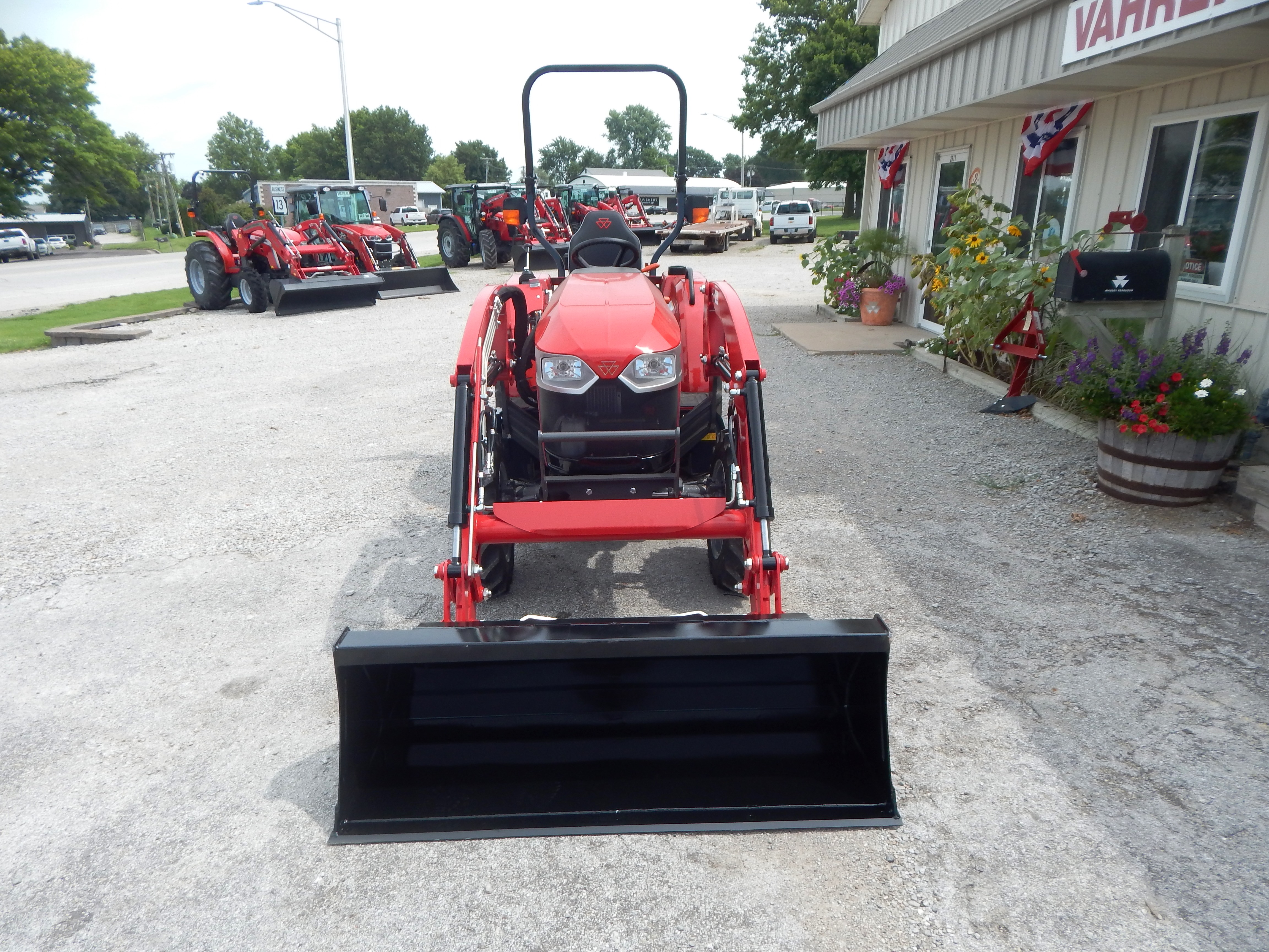 2025 Massey Ferguson 1E.40 Shuttle Tractor