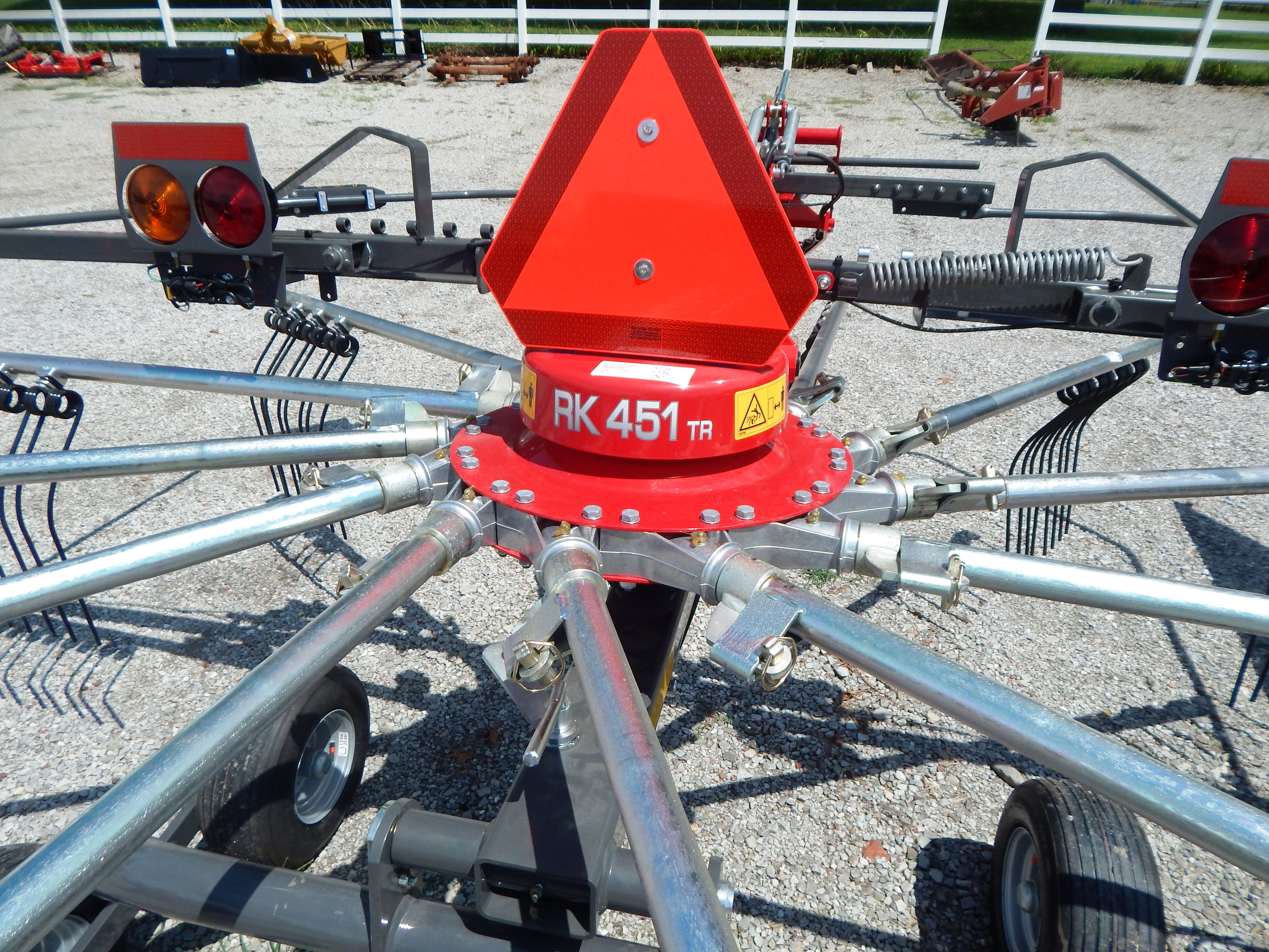 2025 Massey Ferguson RK451T Rake/Rotary