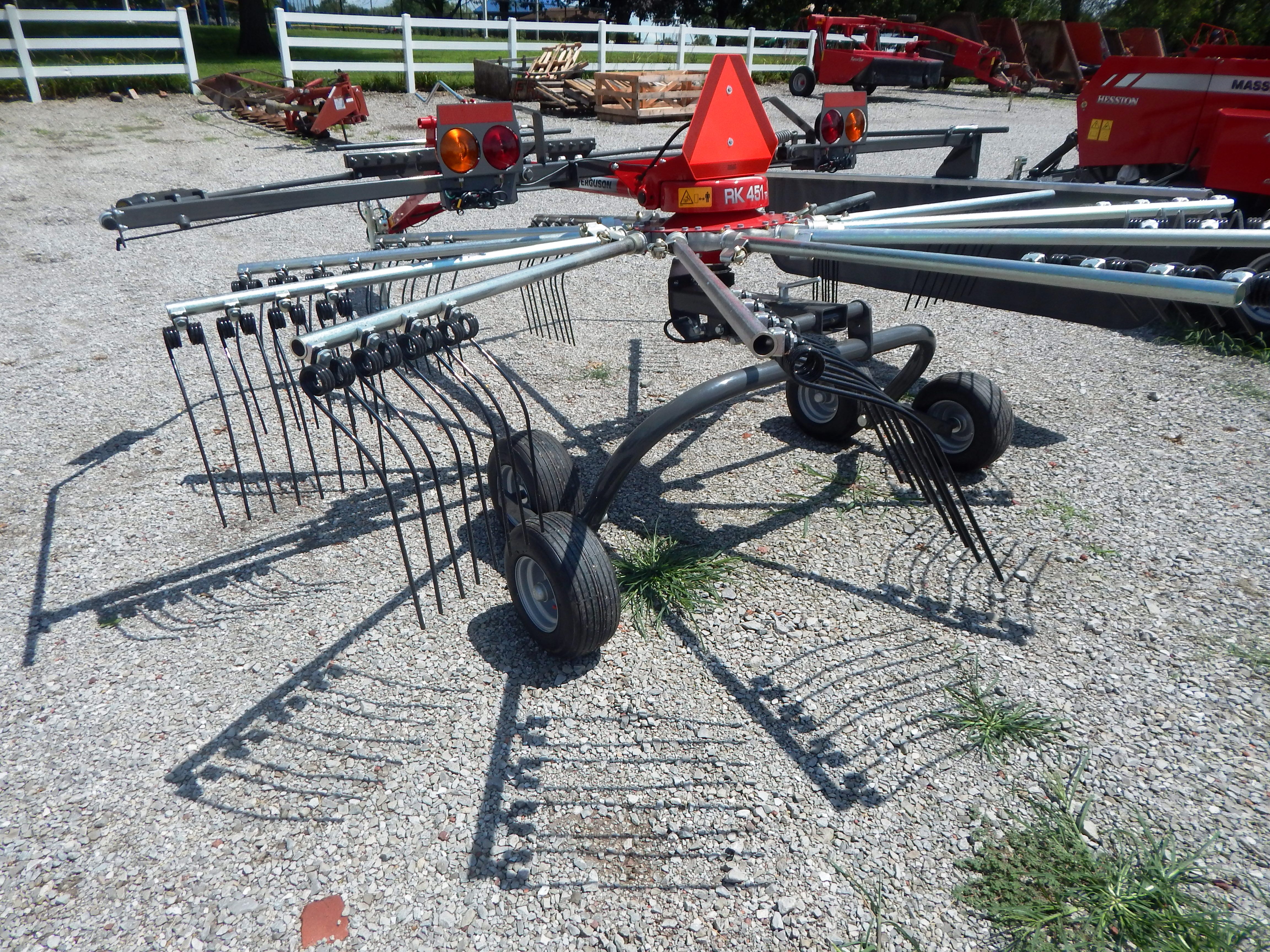 2025 Massey Ferguson RK451T Rake/Rotary