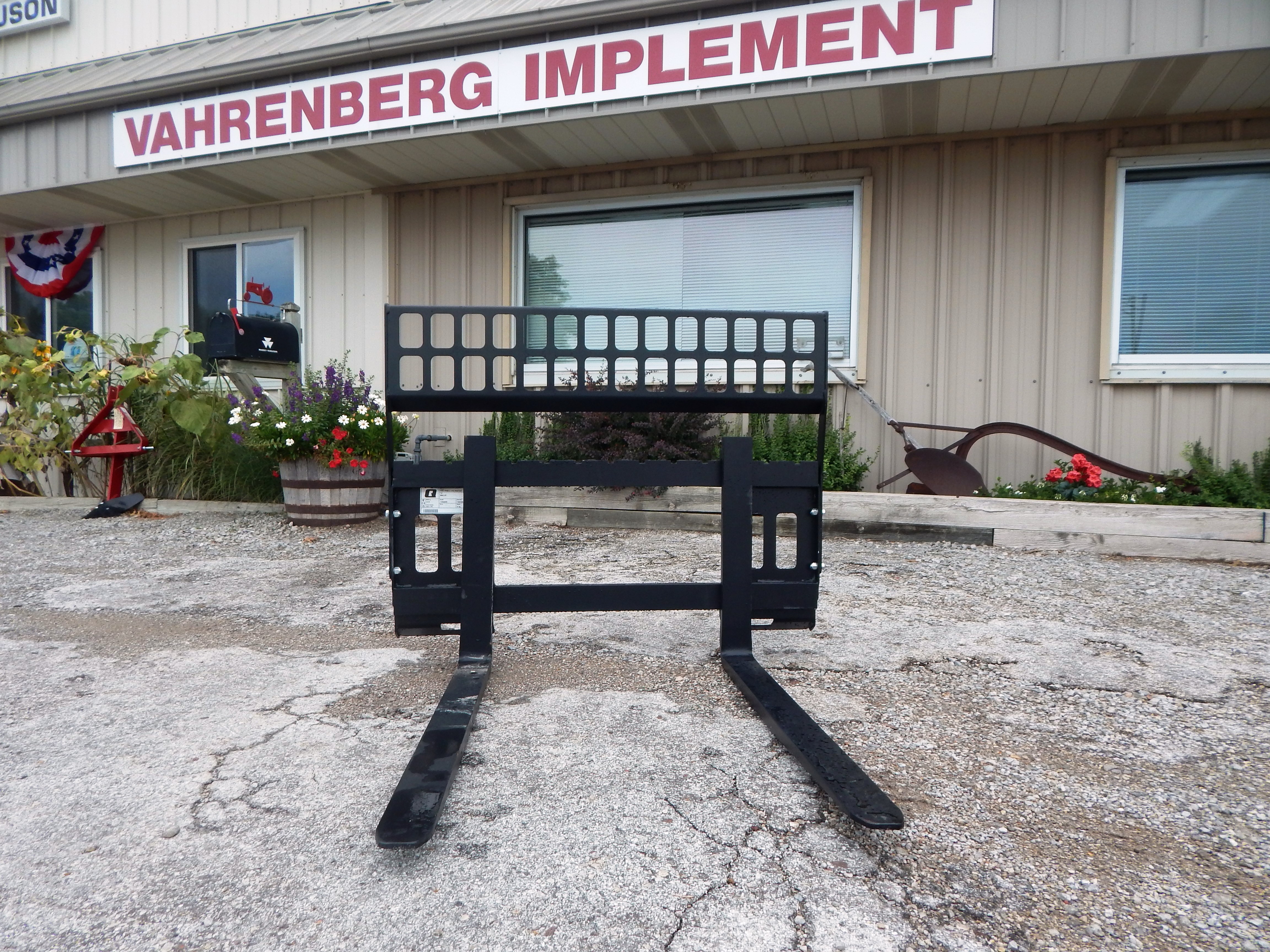 2025 Alo Quicke C1140 Pallet Fork