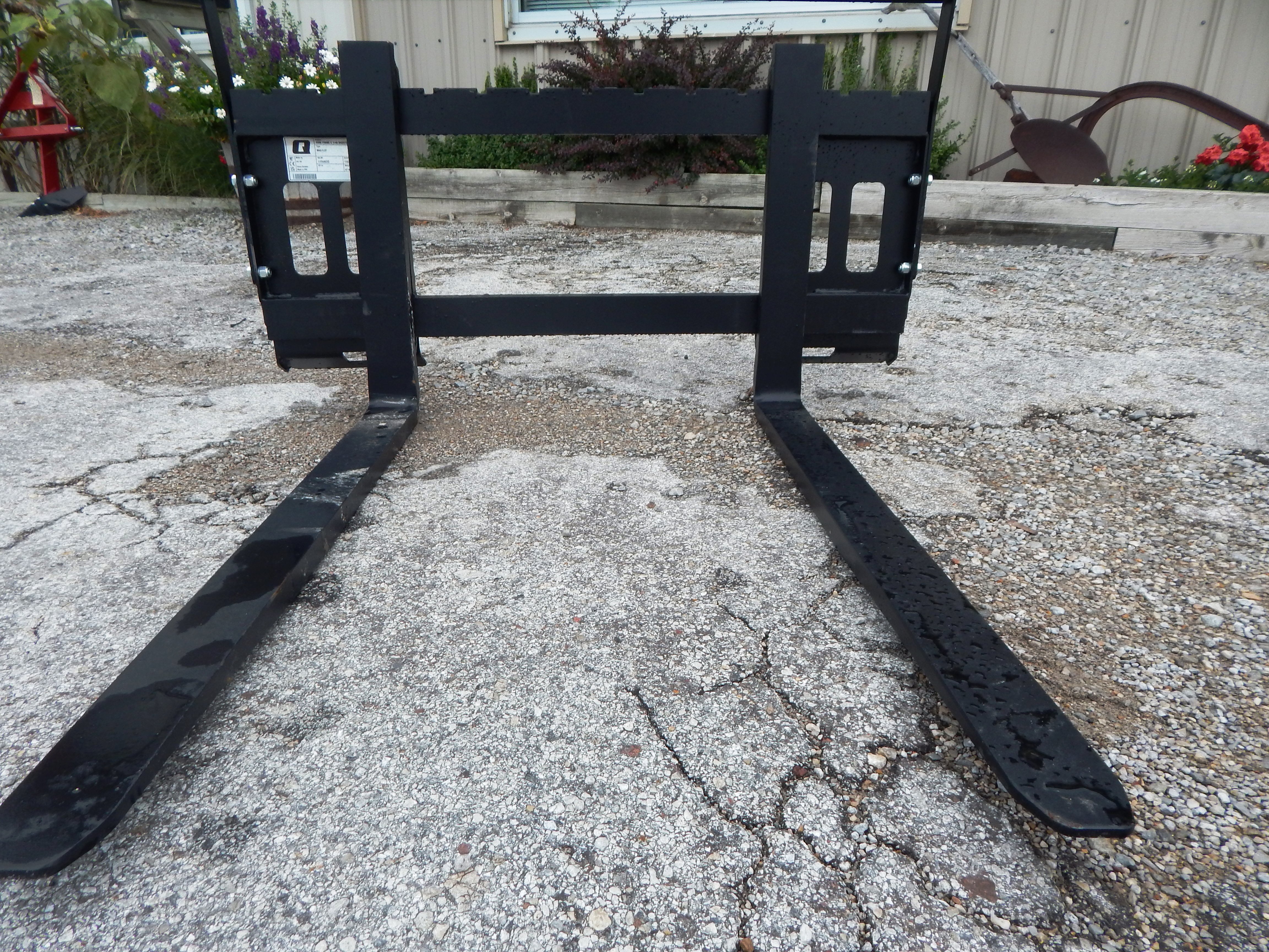 2025 Alo Quicke C1140 Pallet Fork