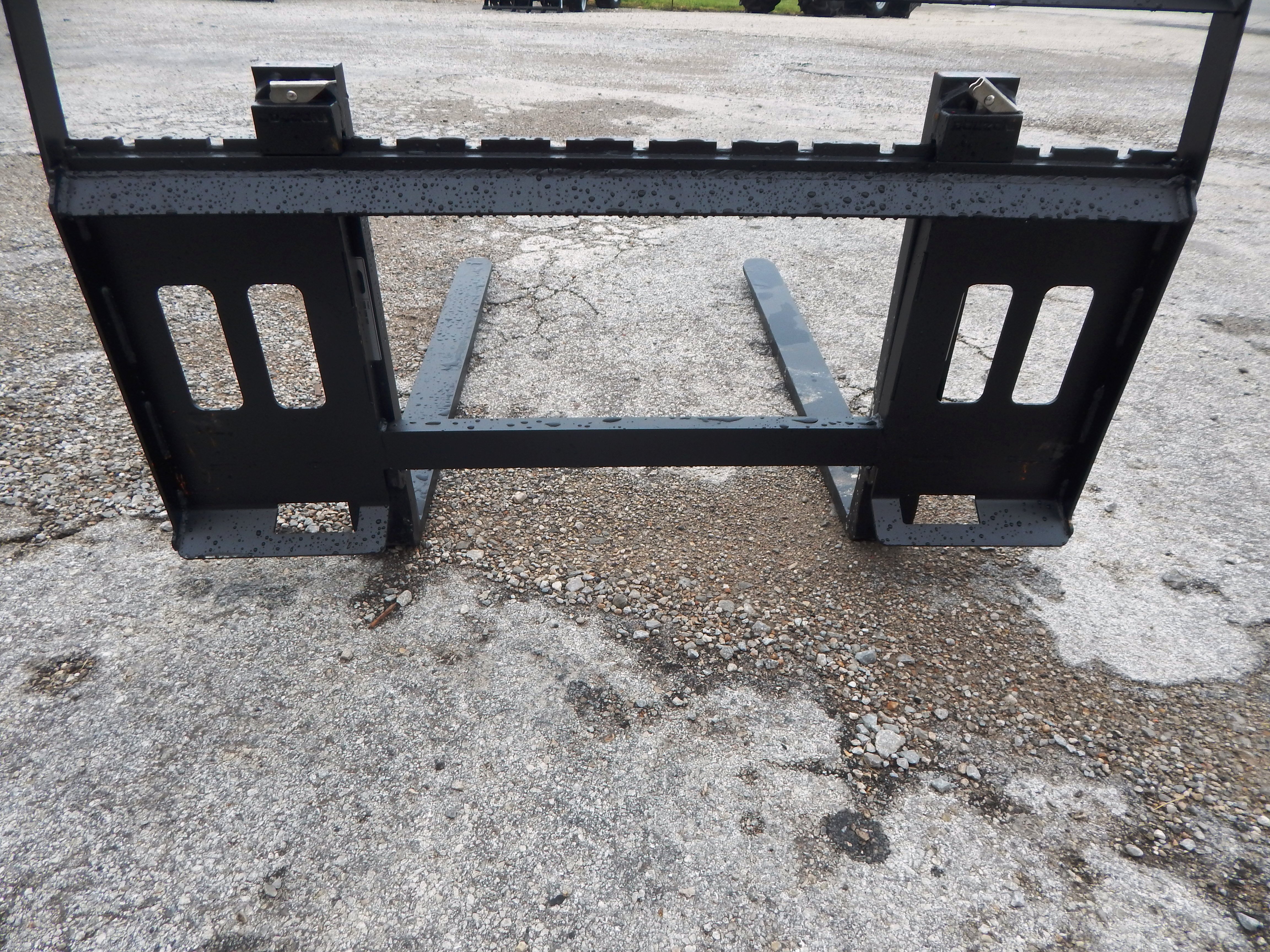 2025 Alo Quicke C1140 Pallet Fork